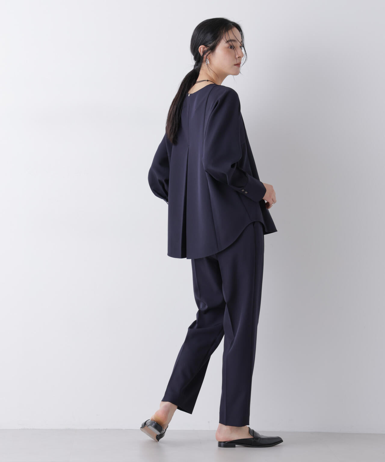 デイリーファンクション タックテーパードパンツ(セットアップ可)