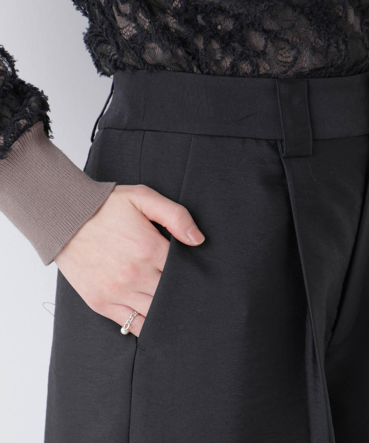 エアリーツイルボリュームキュロットパンツ