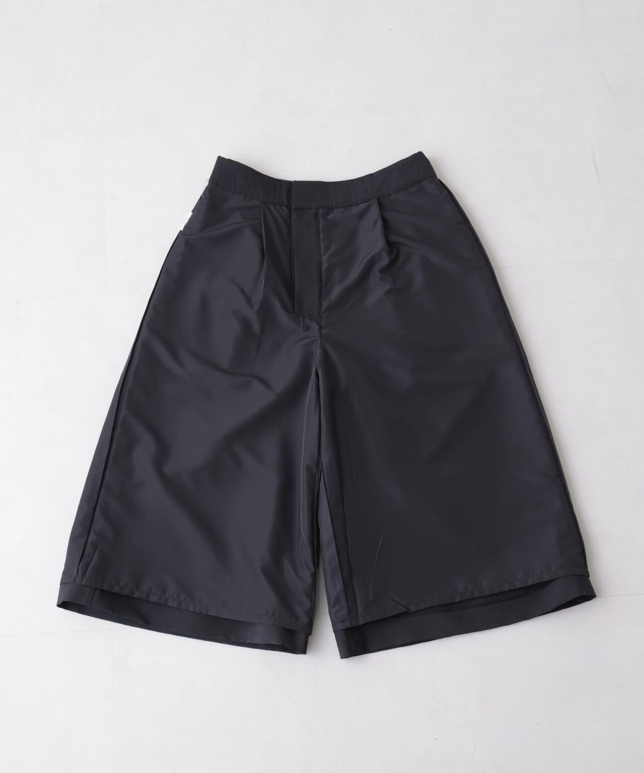 エアリーツイルボリュームキュロットパンツ