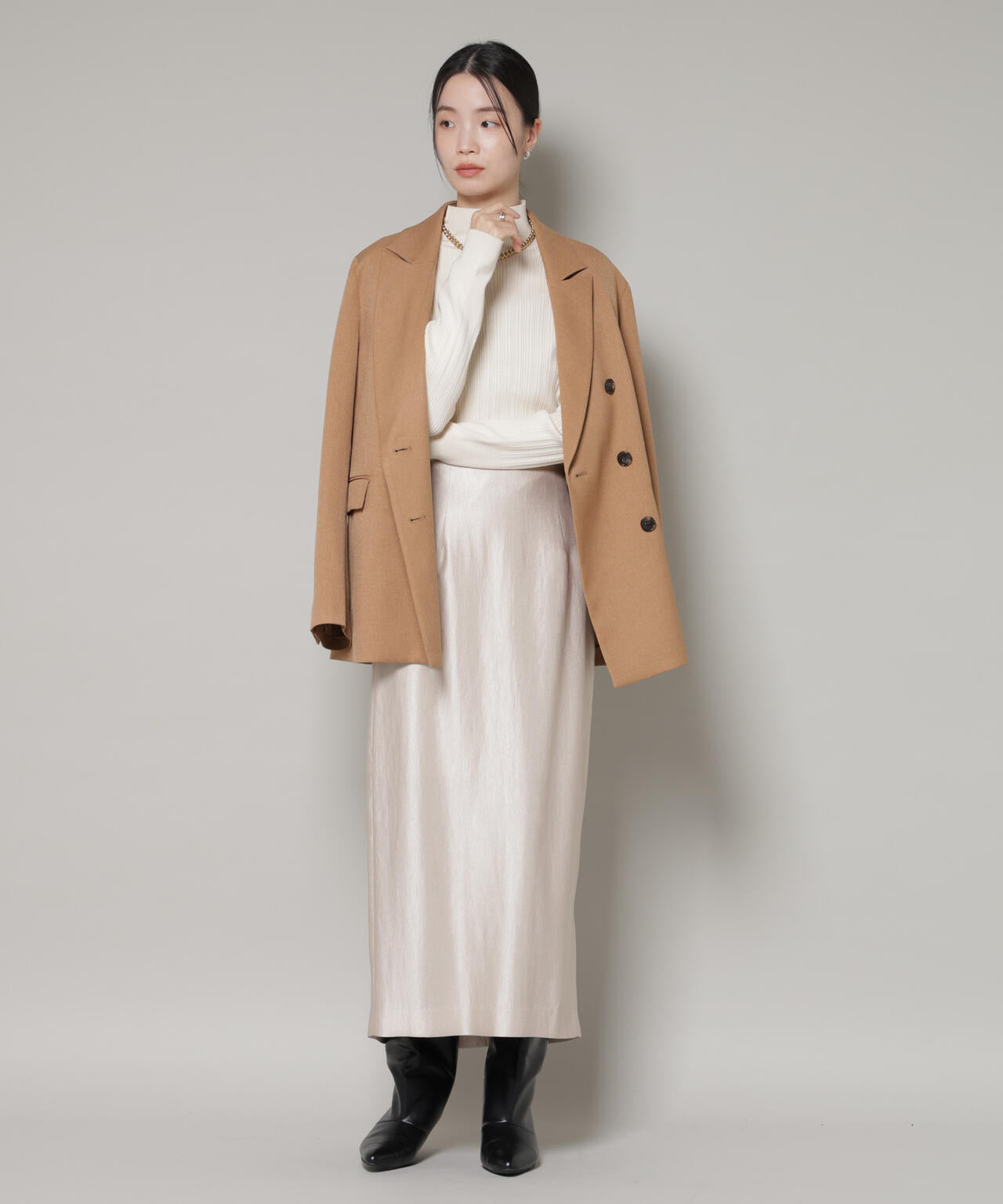 ブライトツイルサテンタイトスカート