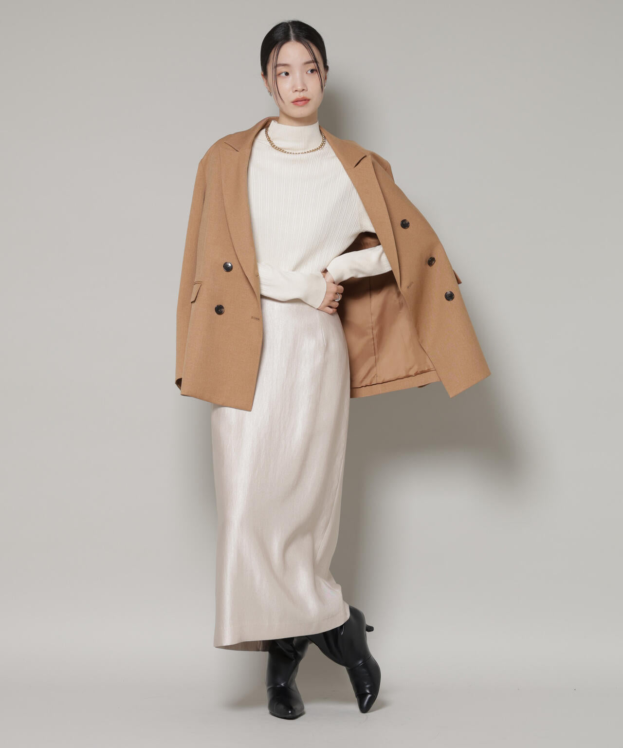 ブライトツイルサテンタイトスカート