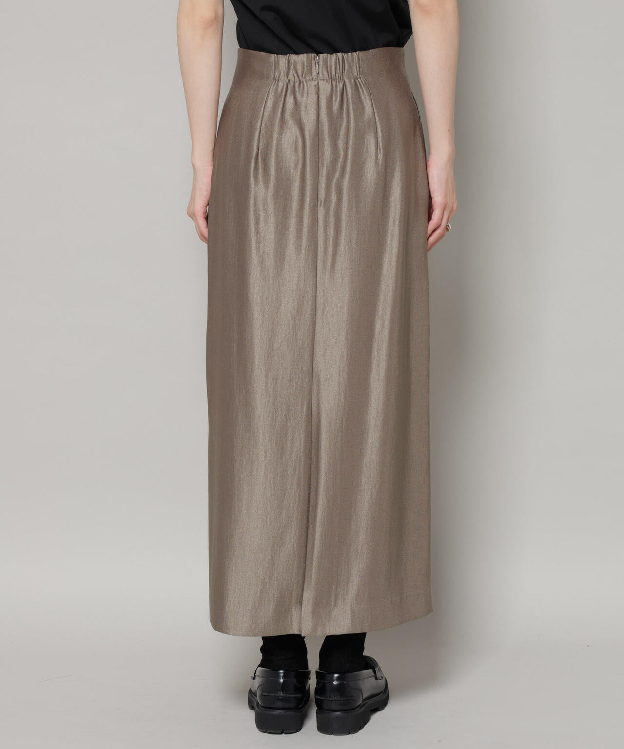 ブライトツイルサテンタイトスカート