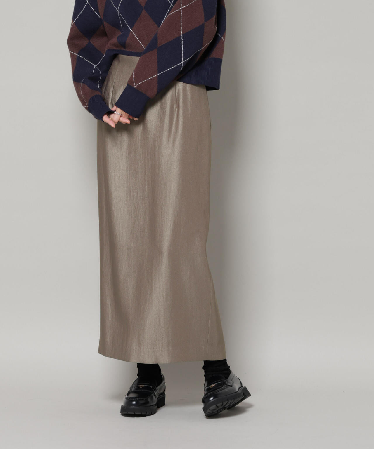 ブライトツイルサテンタイトスカート