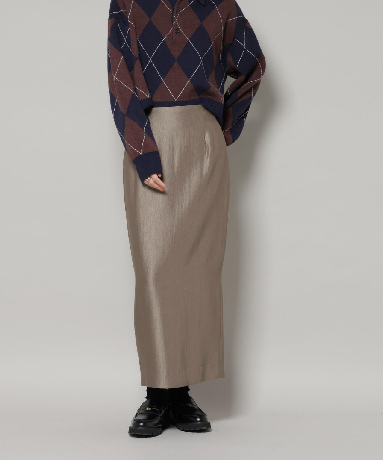 ブライトツイルサテンタイトスカート