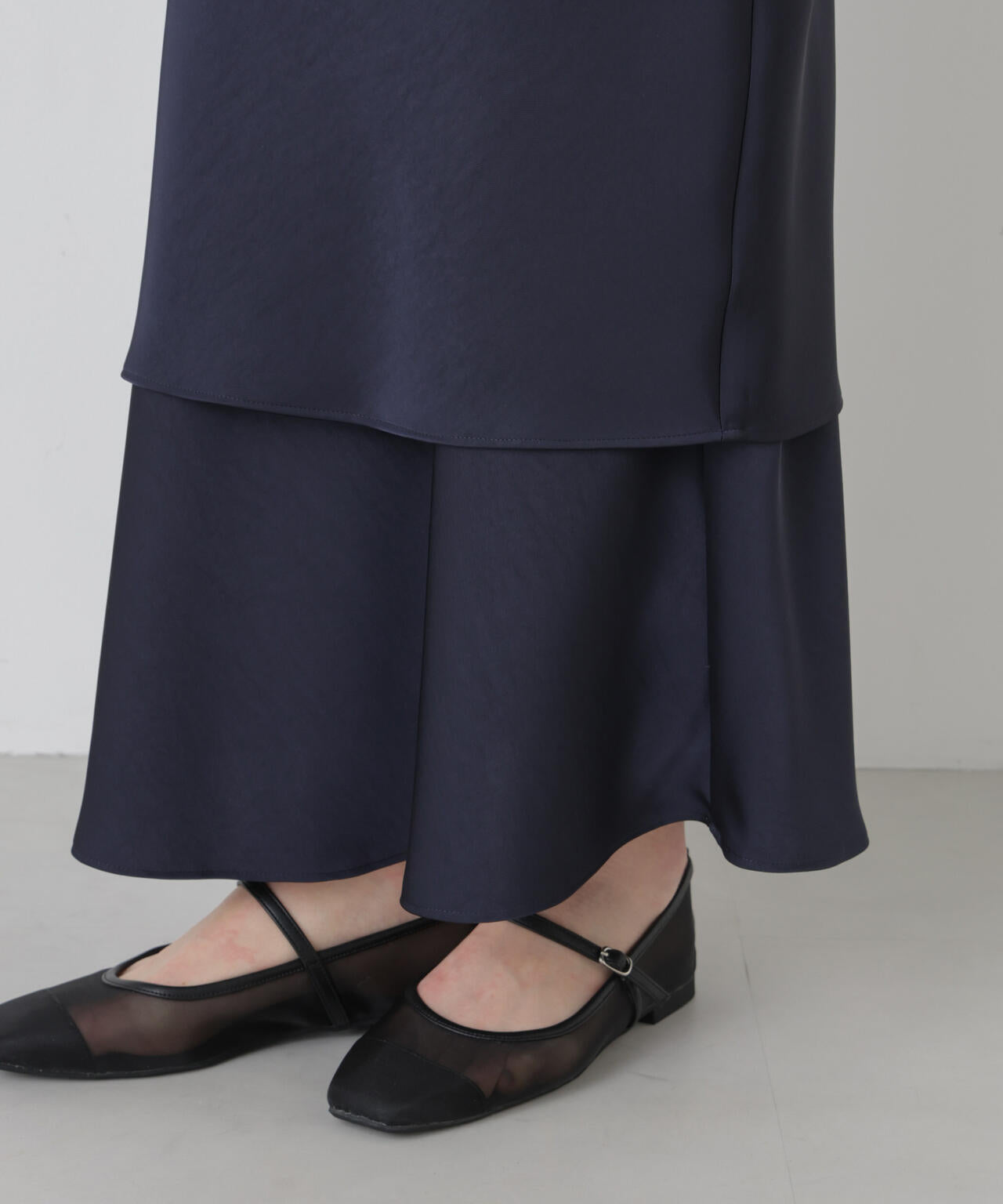 ダブルサテンレイヤードデザインスカート