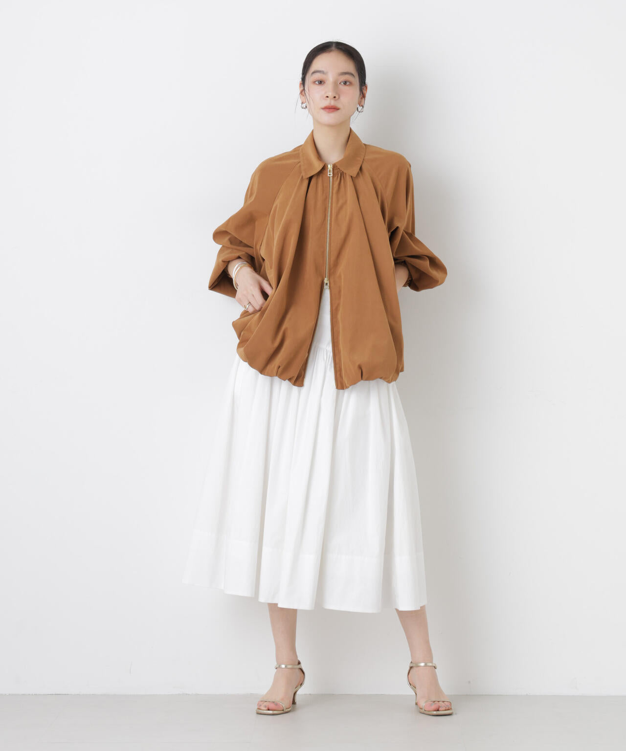 ローギャザーミディスカート