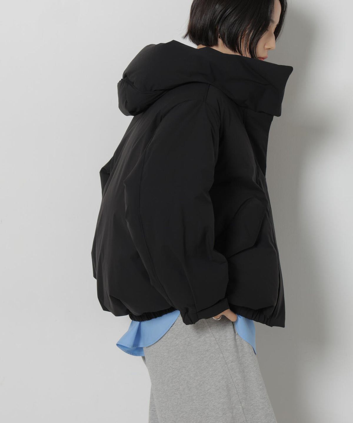 「西川ダウン(R)」ソロテックスショートダウン