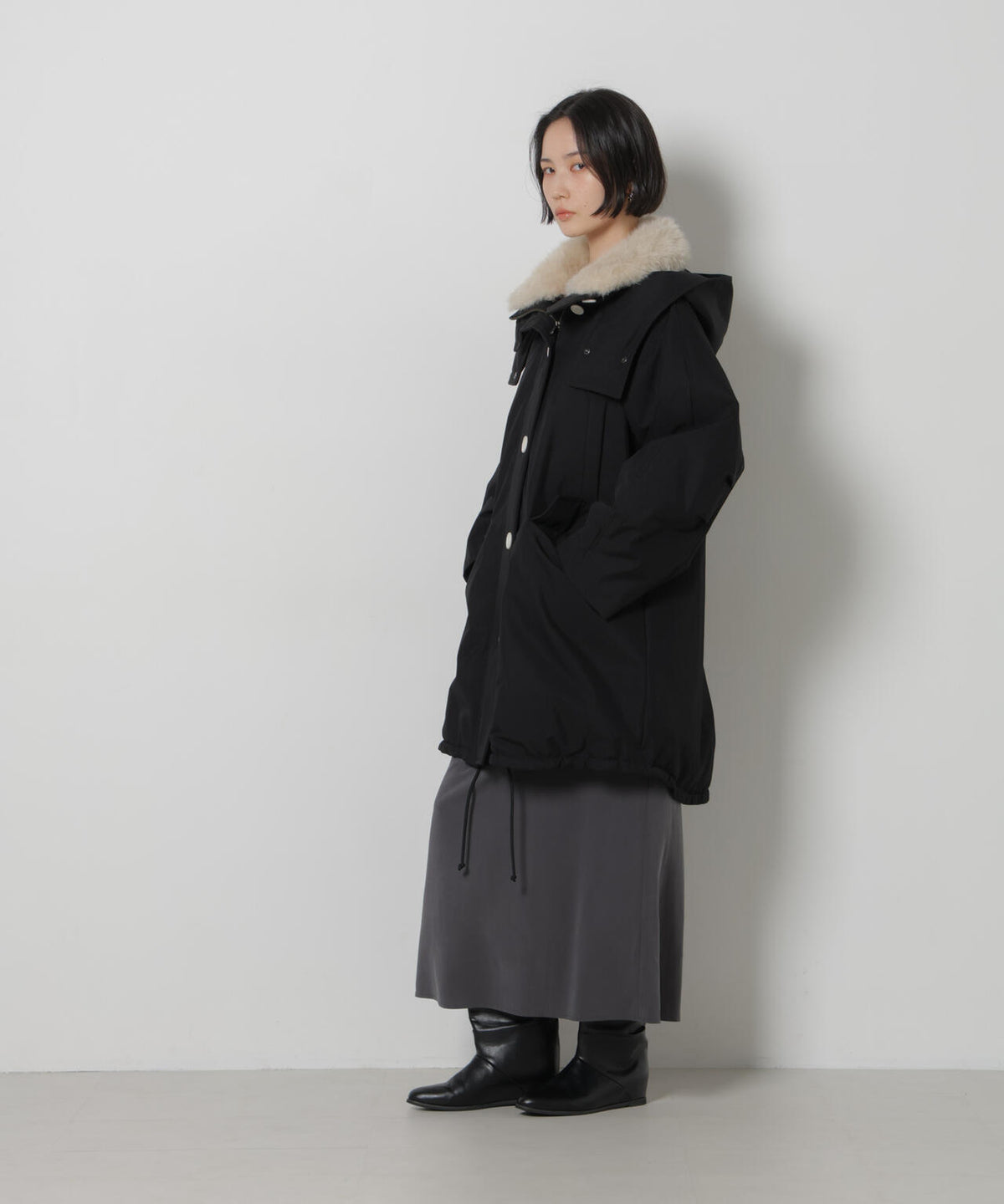 「STEVELOUR」「西川ダウン(R)」ファー付きコート