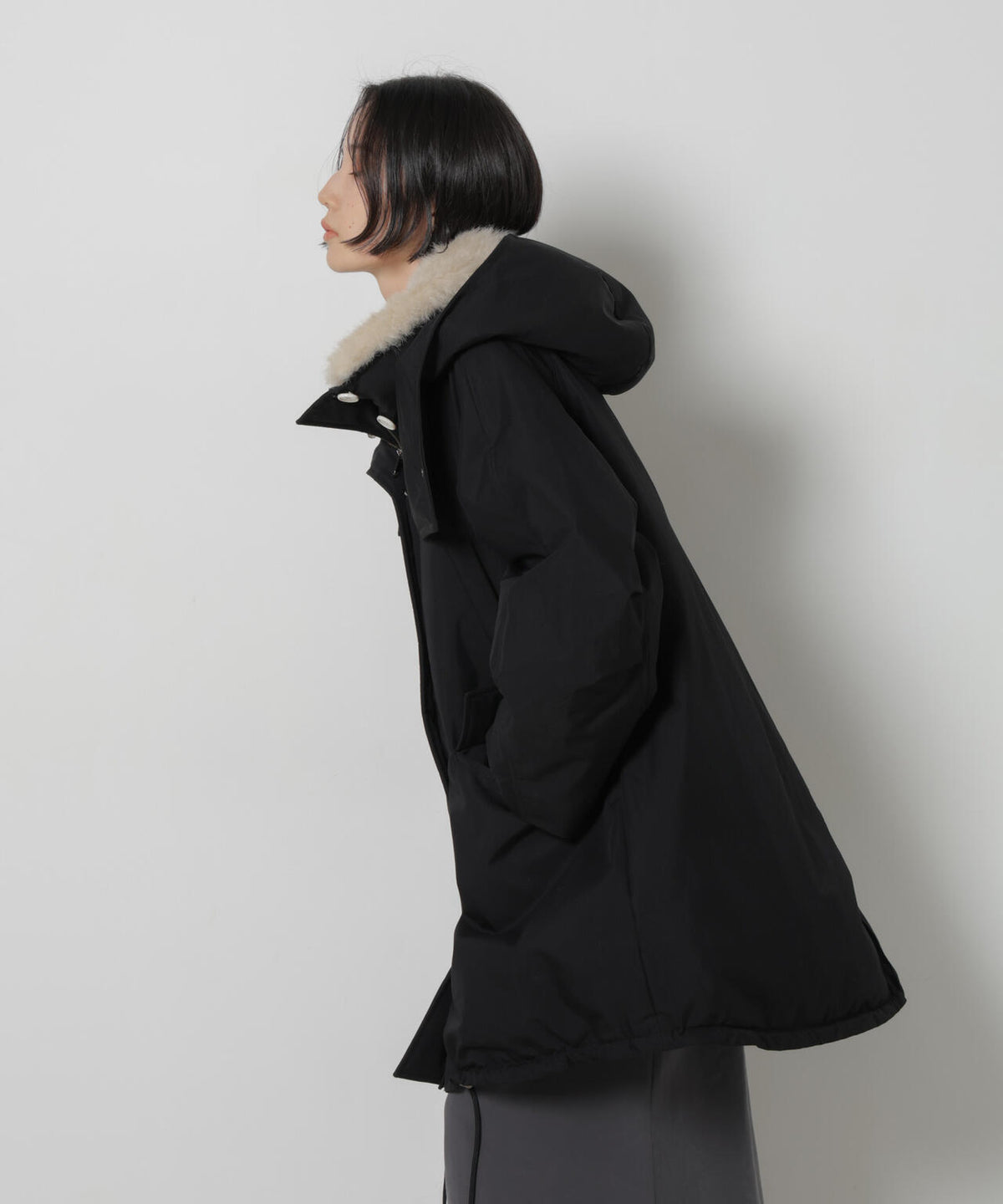 「STEVELOUR」「西川ダウン(R)」ファー付きコート