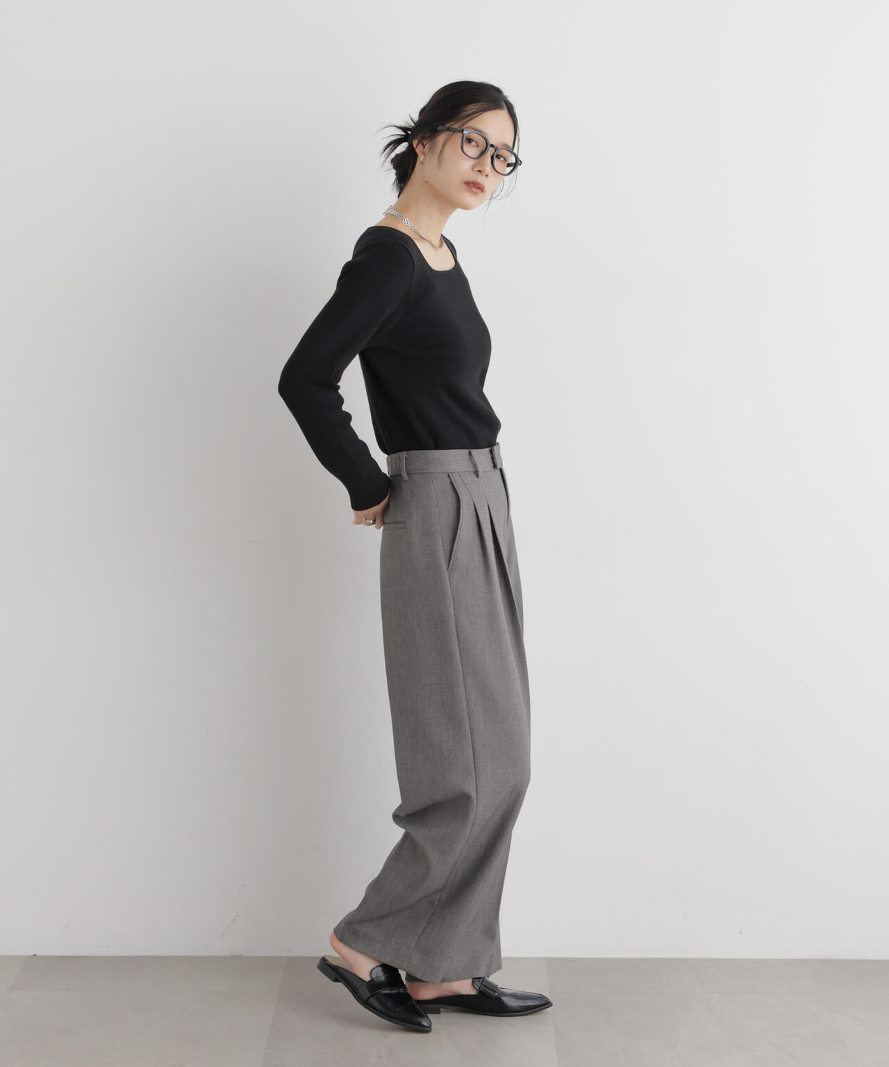 CICA&UVカット加工スクエアネックリブニット