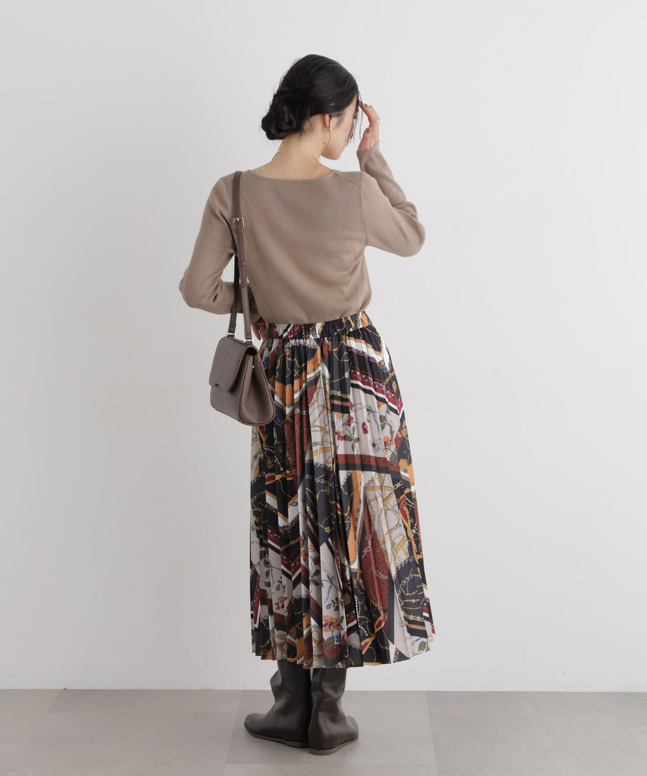 CICA&UVカット加工スクエアネックリブニット