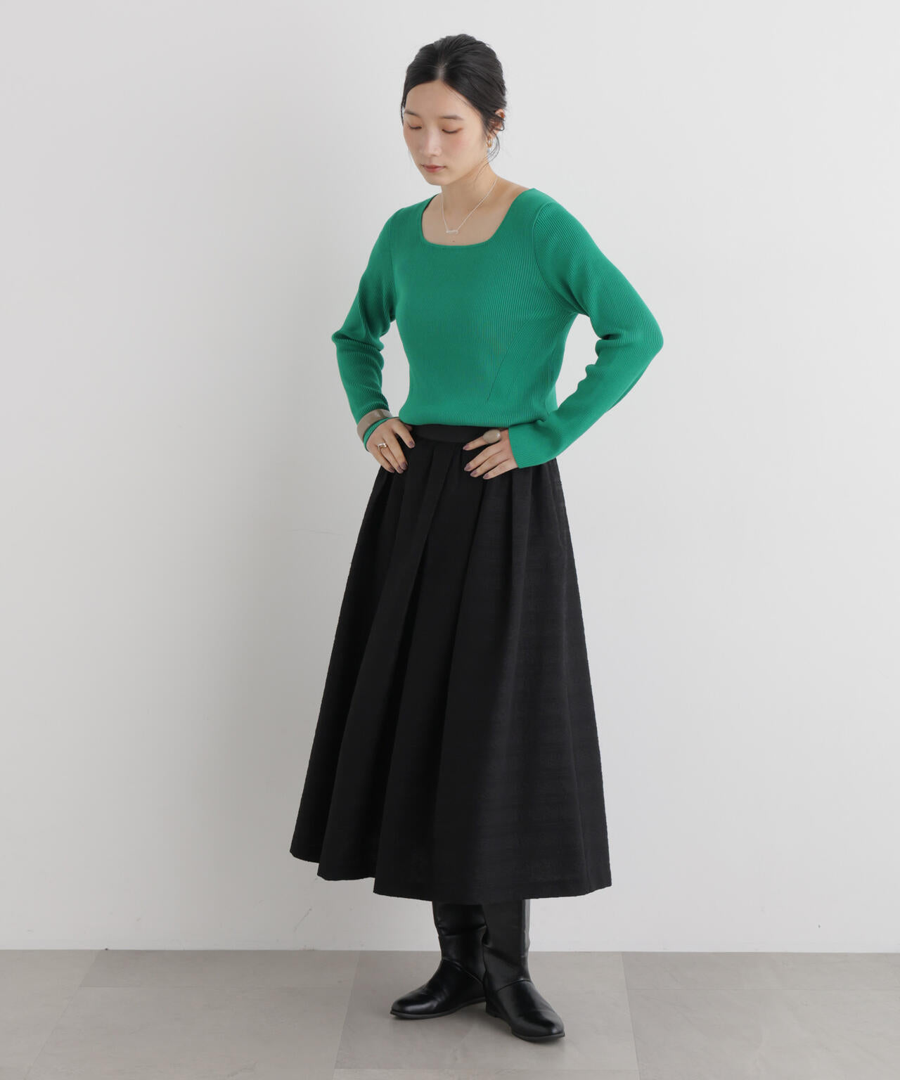 CICA&UVカット加工スクエアネックリブニット