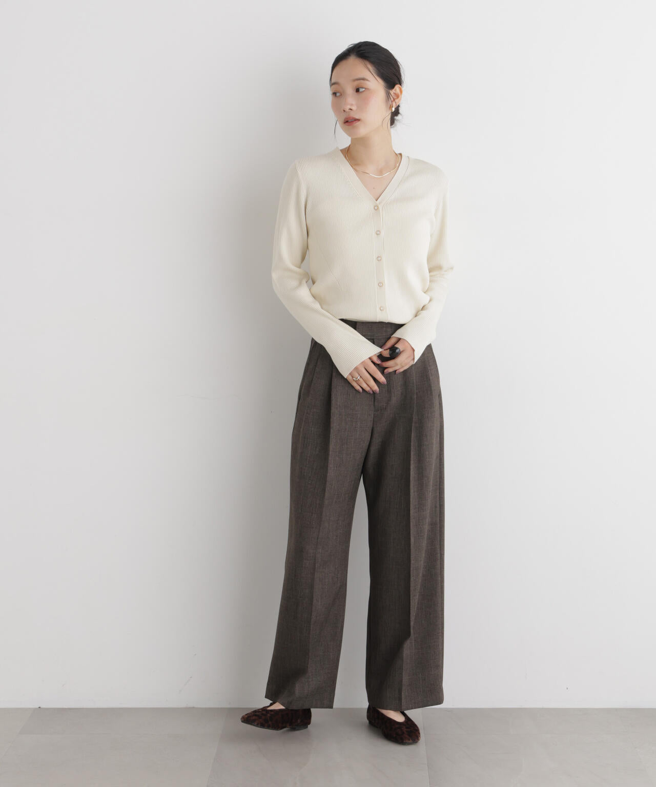 シャンブレーシャークスキンタックセミワイドパンツ(セットアップ可)