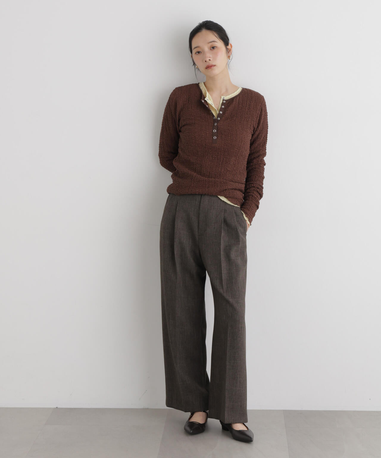シャンブレーシャークスキンタックセミワイドパンツ(セットアップ可)