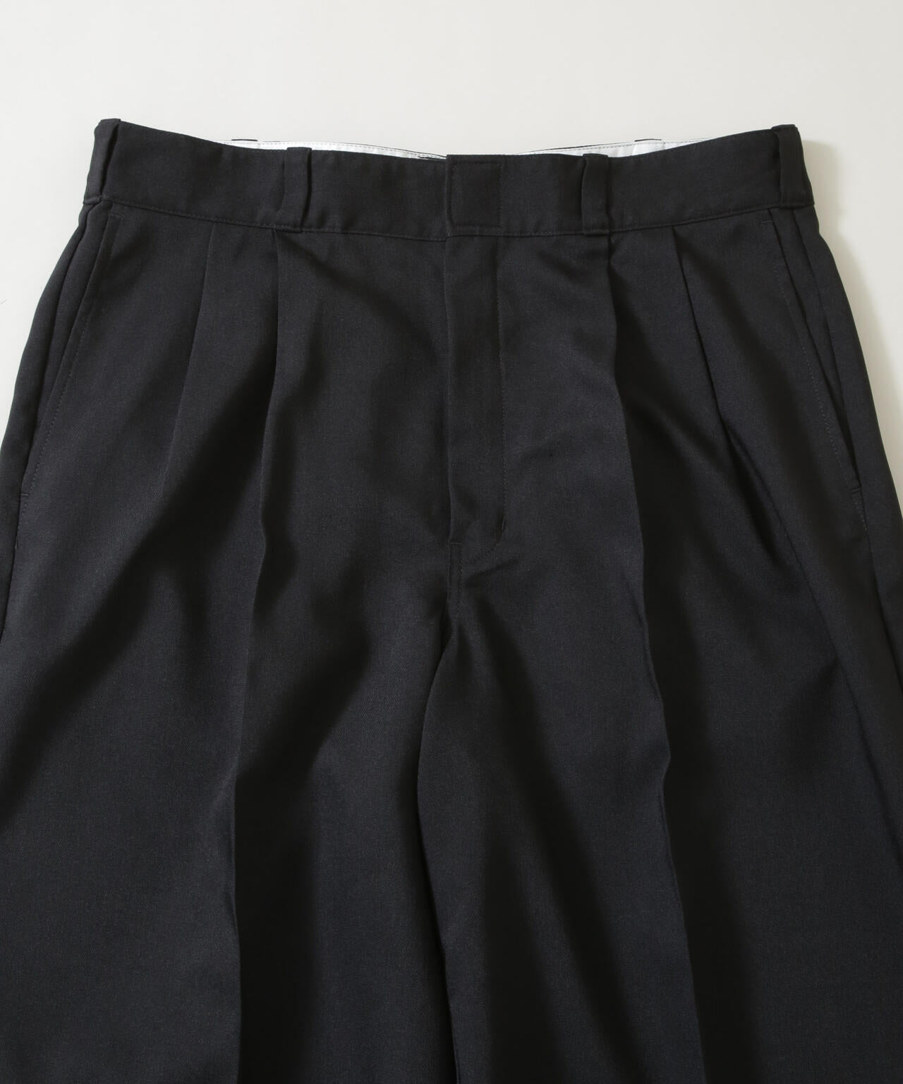 Dickies/別注 Wide Tuck Short Pants
