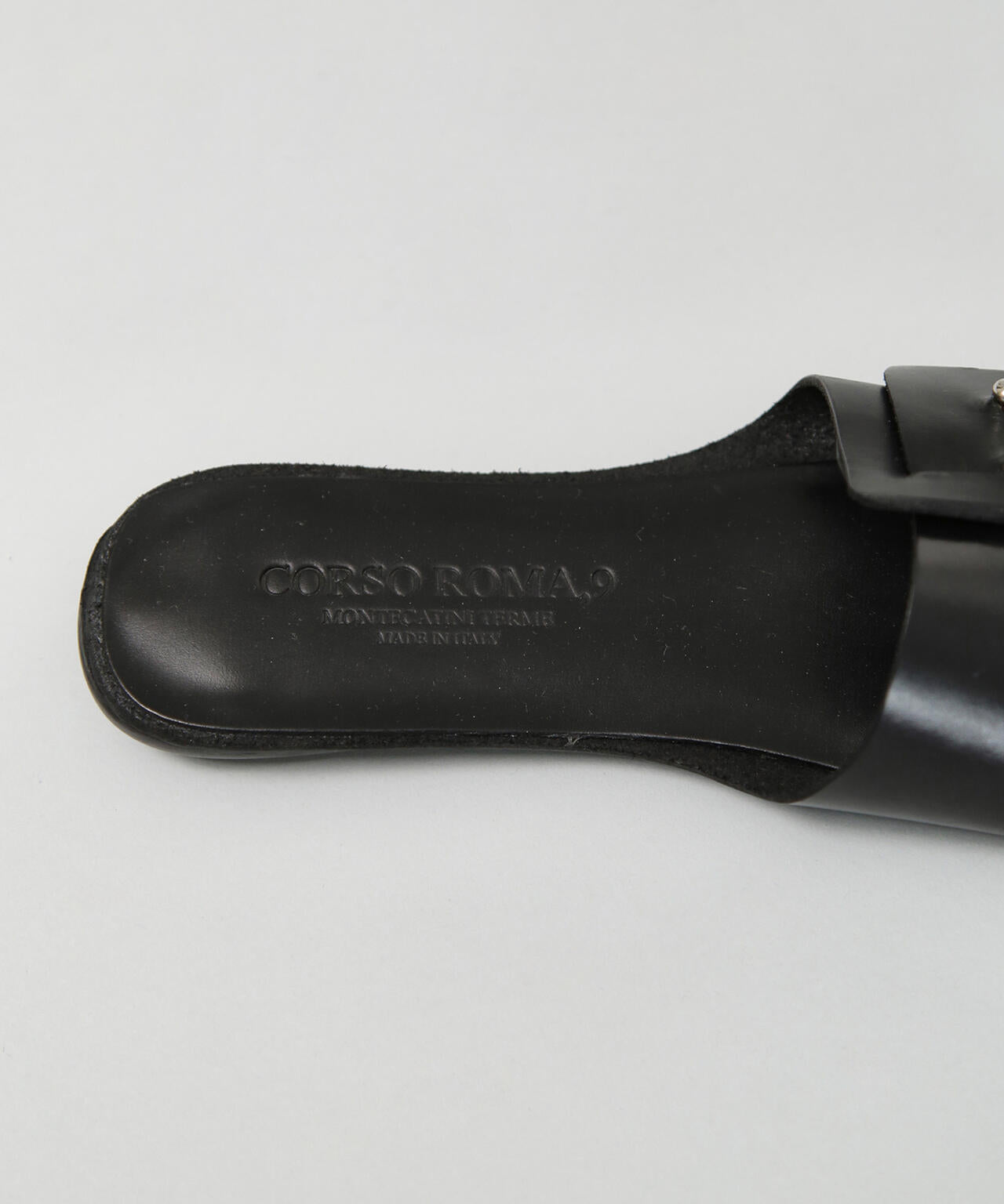 CORSO ROMA 9/フラットサンダル