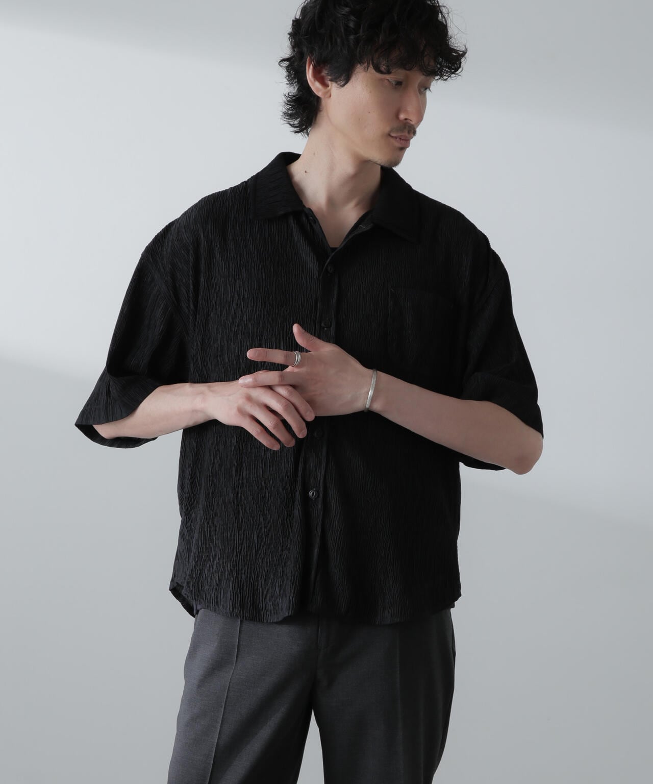 美品Needles 半袖シャツ NANO UNIVERSE別注 紺 S ネイビー Needles ニードルス セットアップ 半袖シャツ パンツ ネイビー