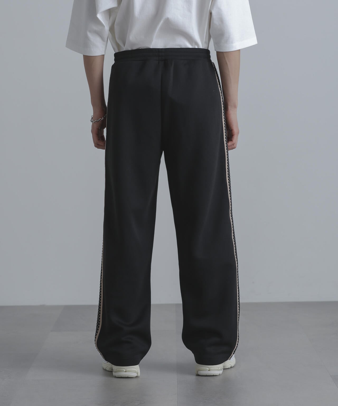 4b0c2af5-f661-5180-984a-4192a01e702d_Image