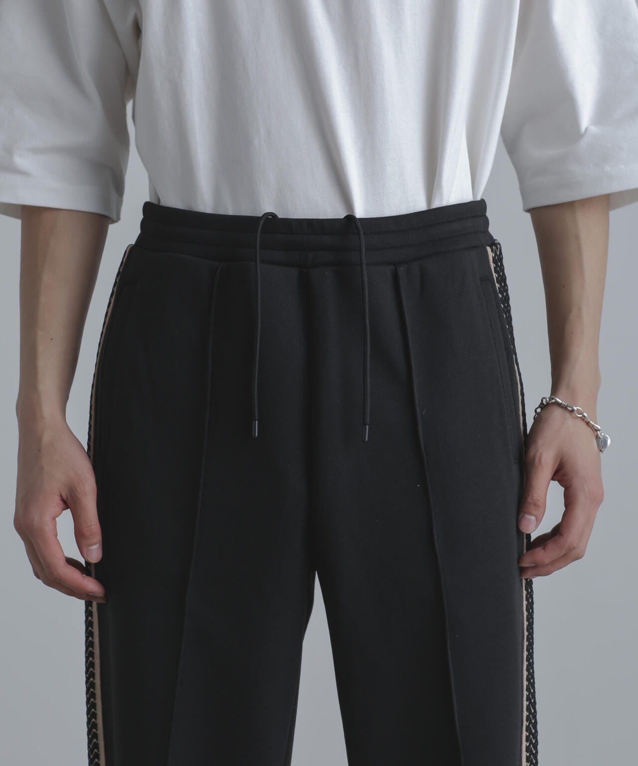 9b52757d-6159-52b0-94a9-0209eea07527_Image