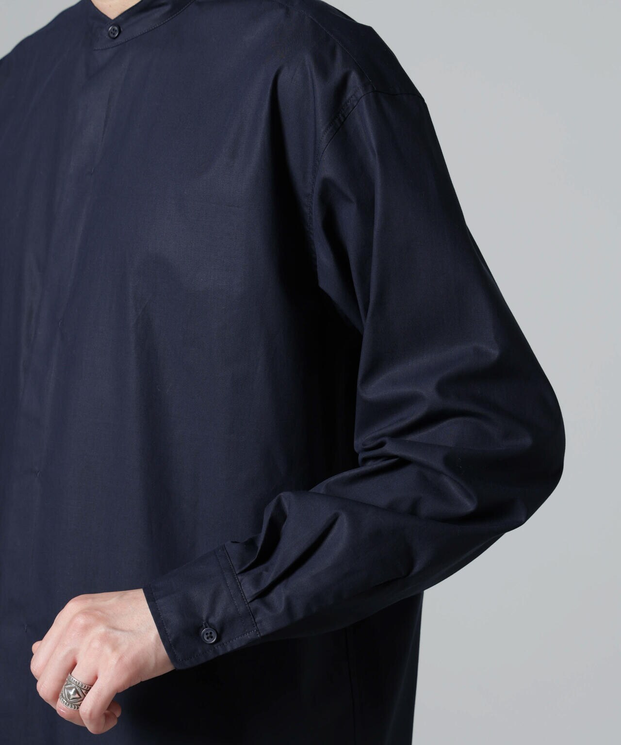 WEB限定/テンセルコットン比翼バンドカラーシャツ | NANO universe