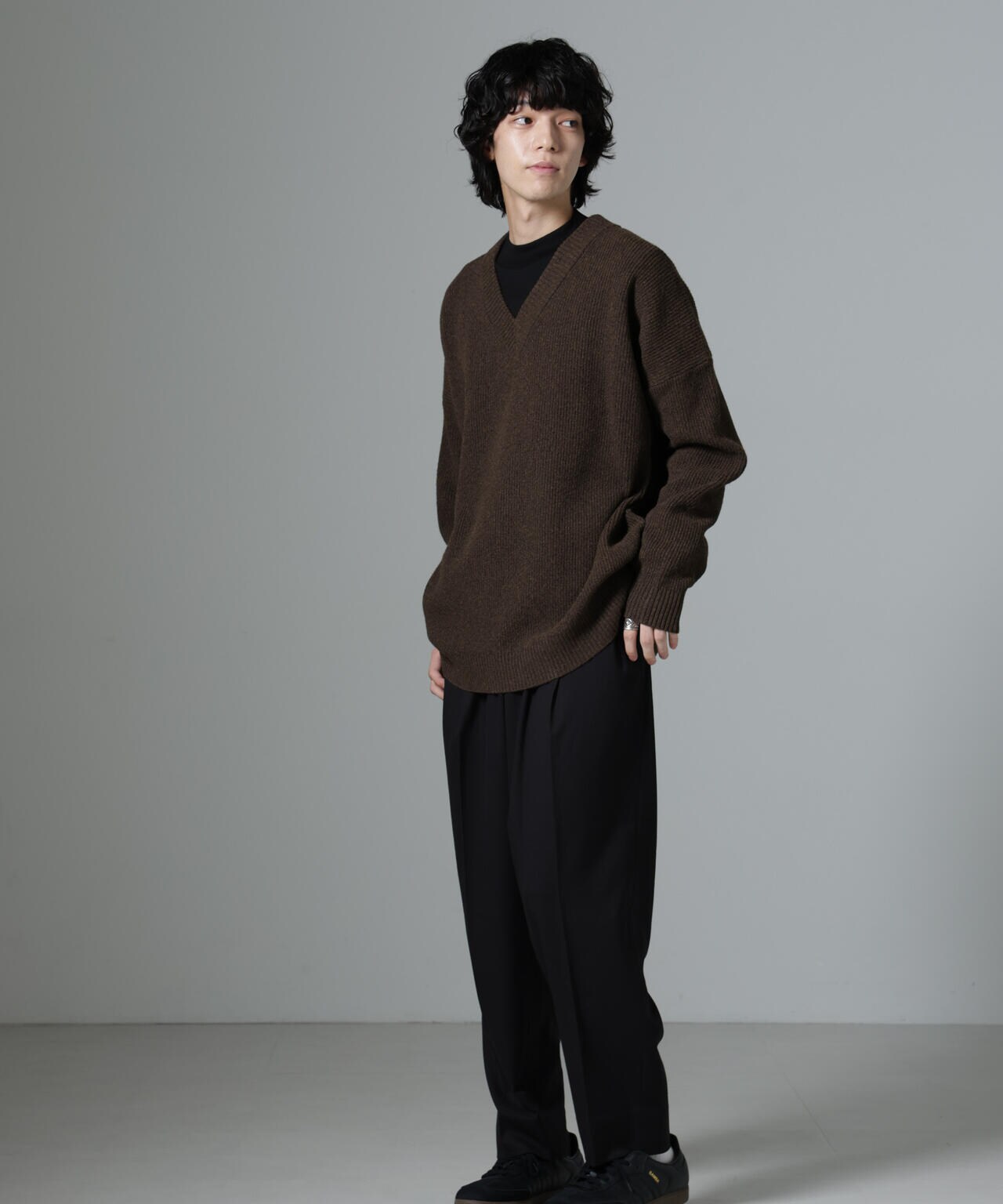 WEB限定/Vネックオーバーサイズニット | NANO universe（ナノ