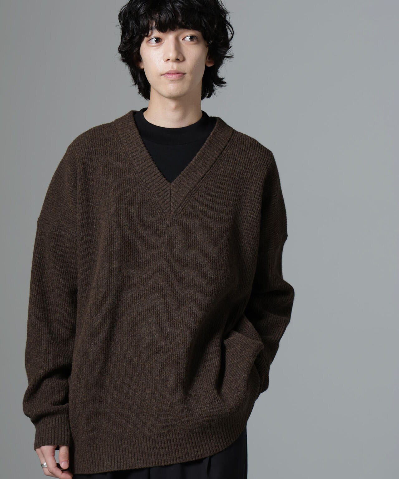 WEB限定/Vネックオーバーサイズニット | NANO universe（ナノ