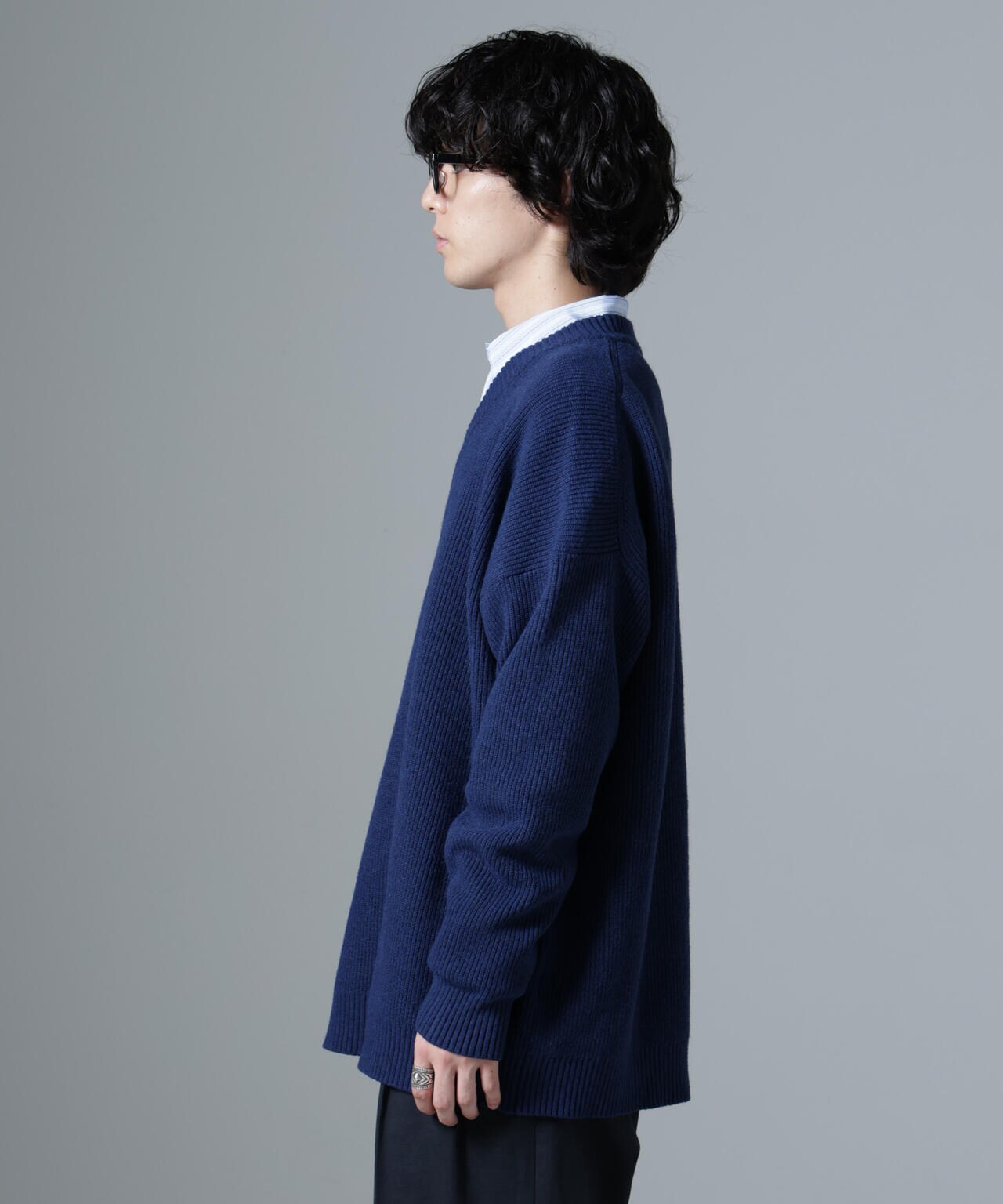 WEB限定/Vネックオーバーサイズニット | NANO universe（ナノ