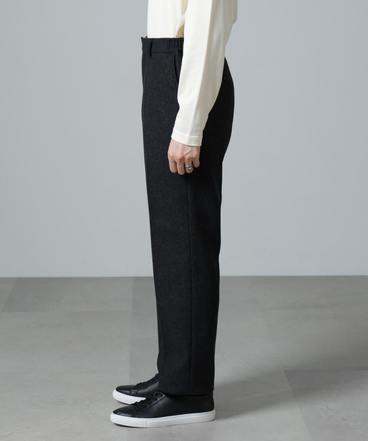 ヘリンボーンストレートスラックス(セットアップ可) | NANO universe