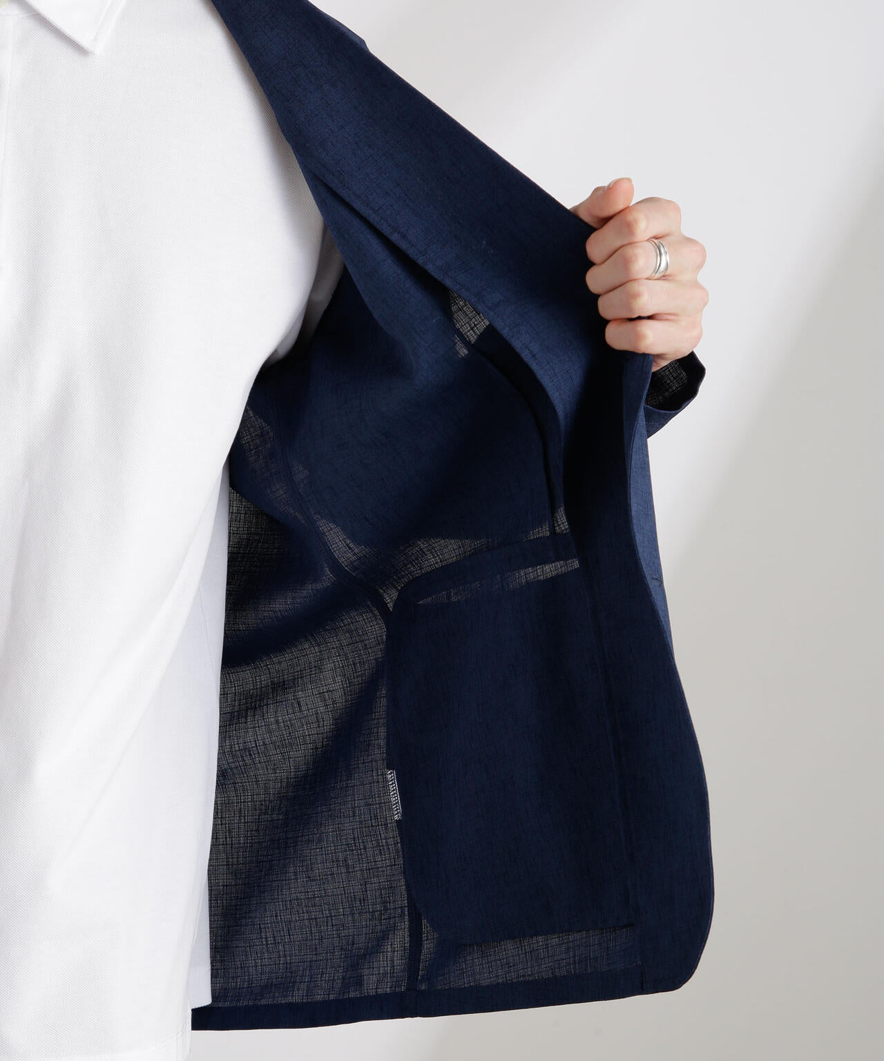 1c7db520-450d-51cb-a84a-48862ce3a951_Image