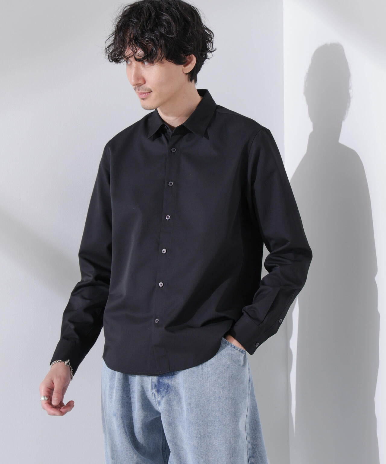 jisです スタンダードレギュラーカラーシャツ/長袖 | NANO universe
