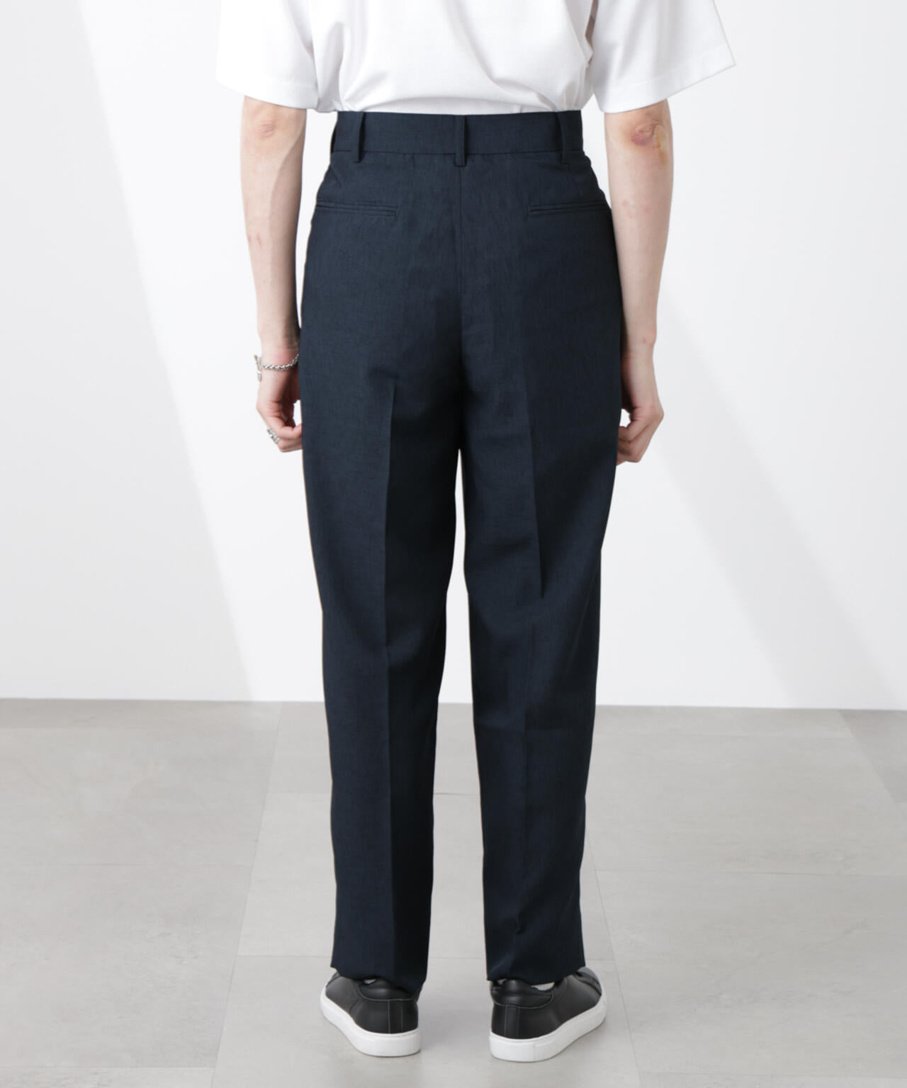 4bb08011-68af-5c75-adf5-92570416886d_Image