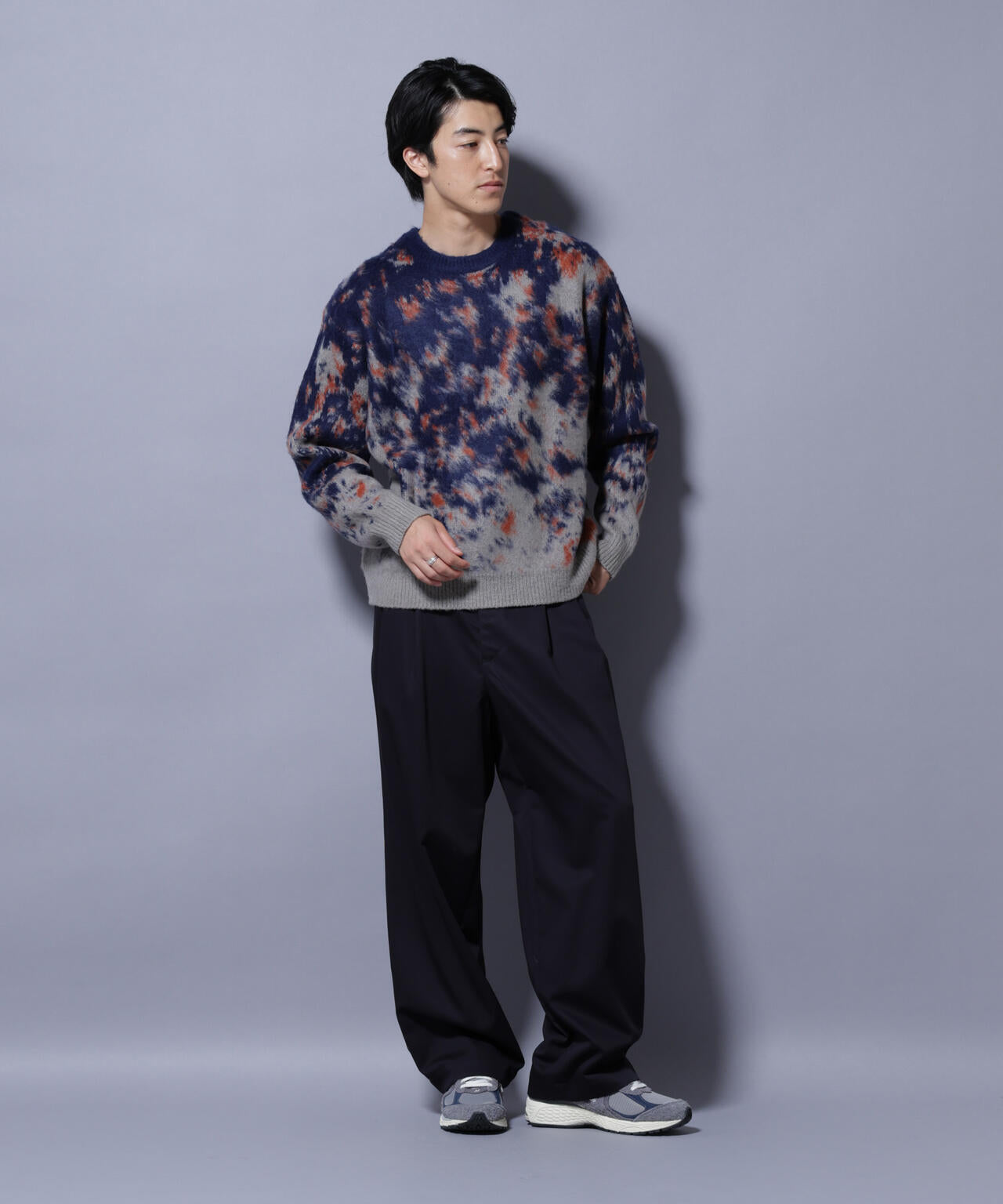 アート柄クルーネックニット2 ブライトカラー