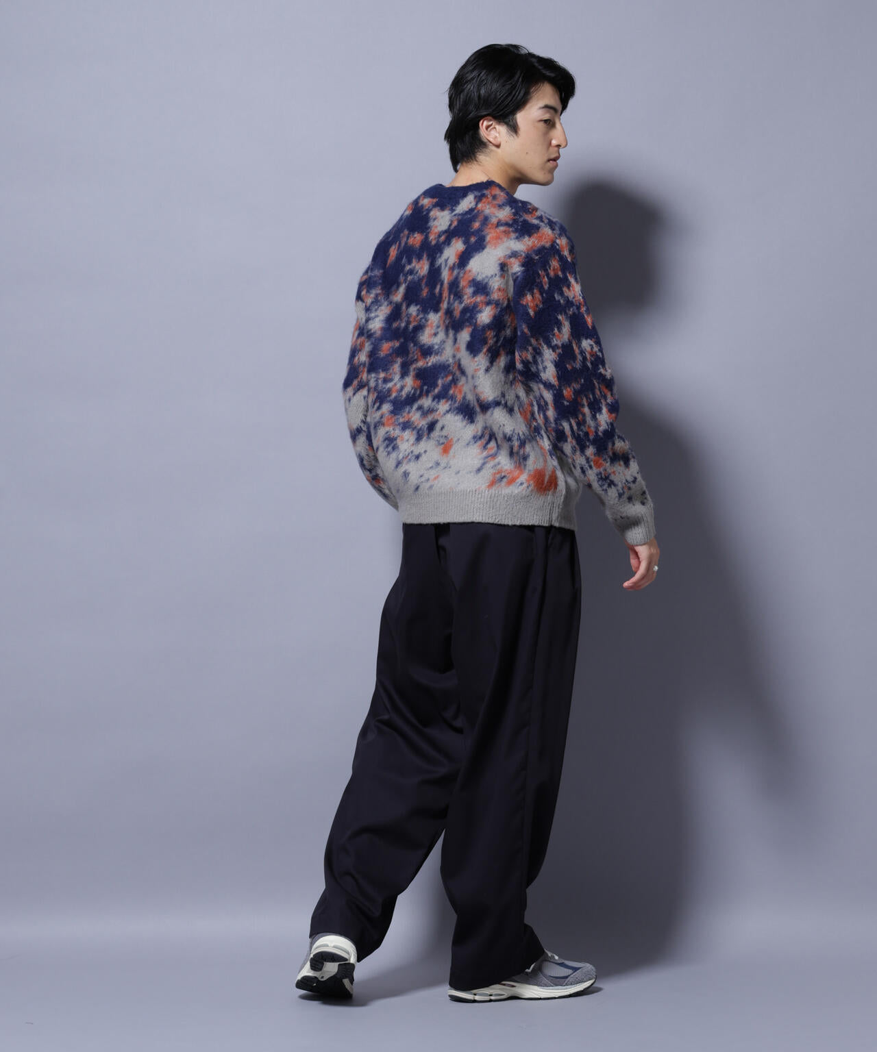 アート柄クルーネックニット2 ブライトカラー