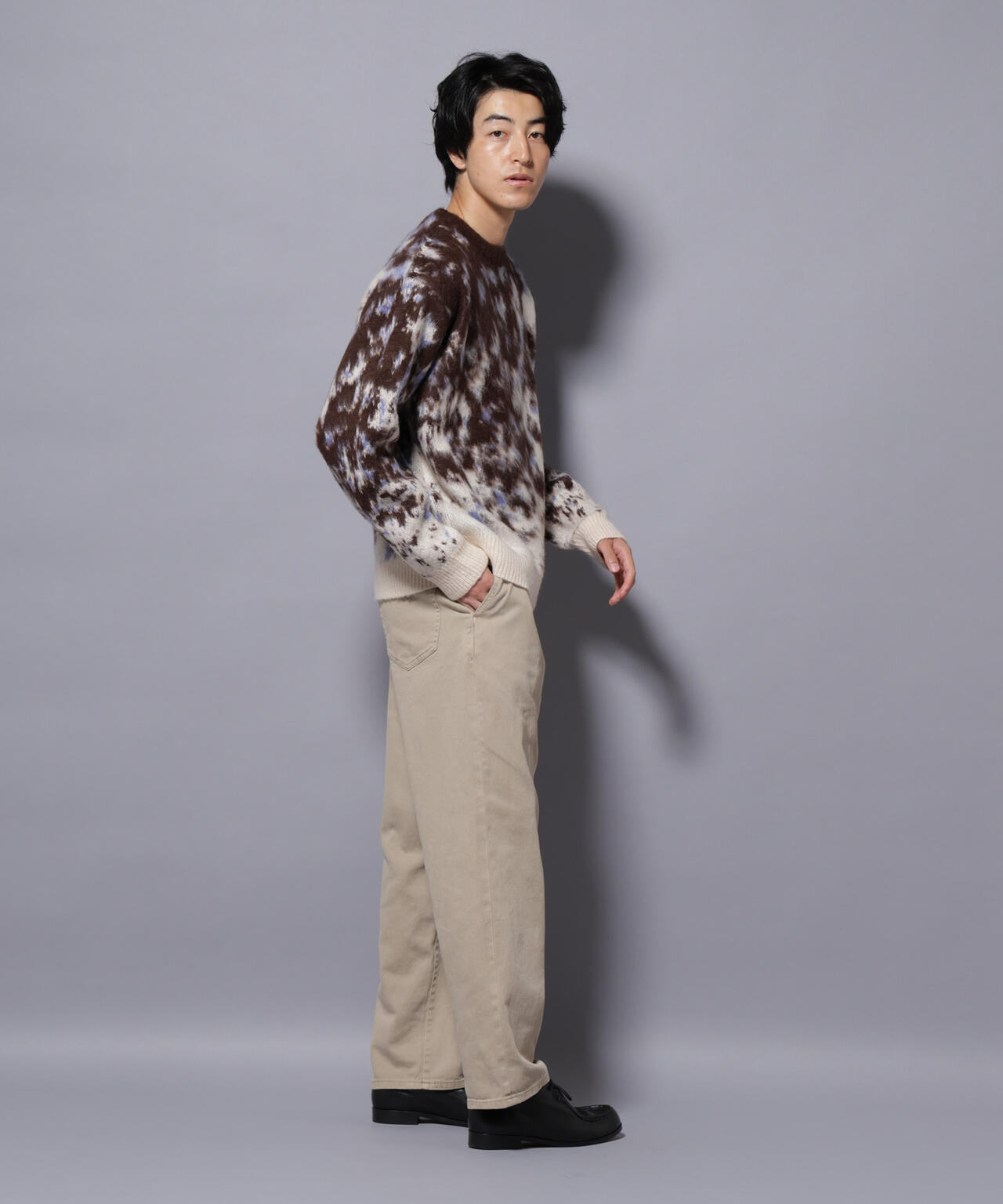 アート柄クルーネックニット2 ブライトカラー