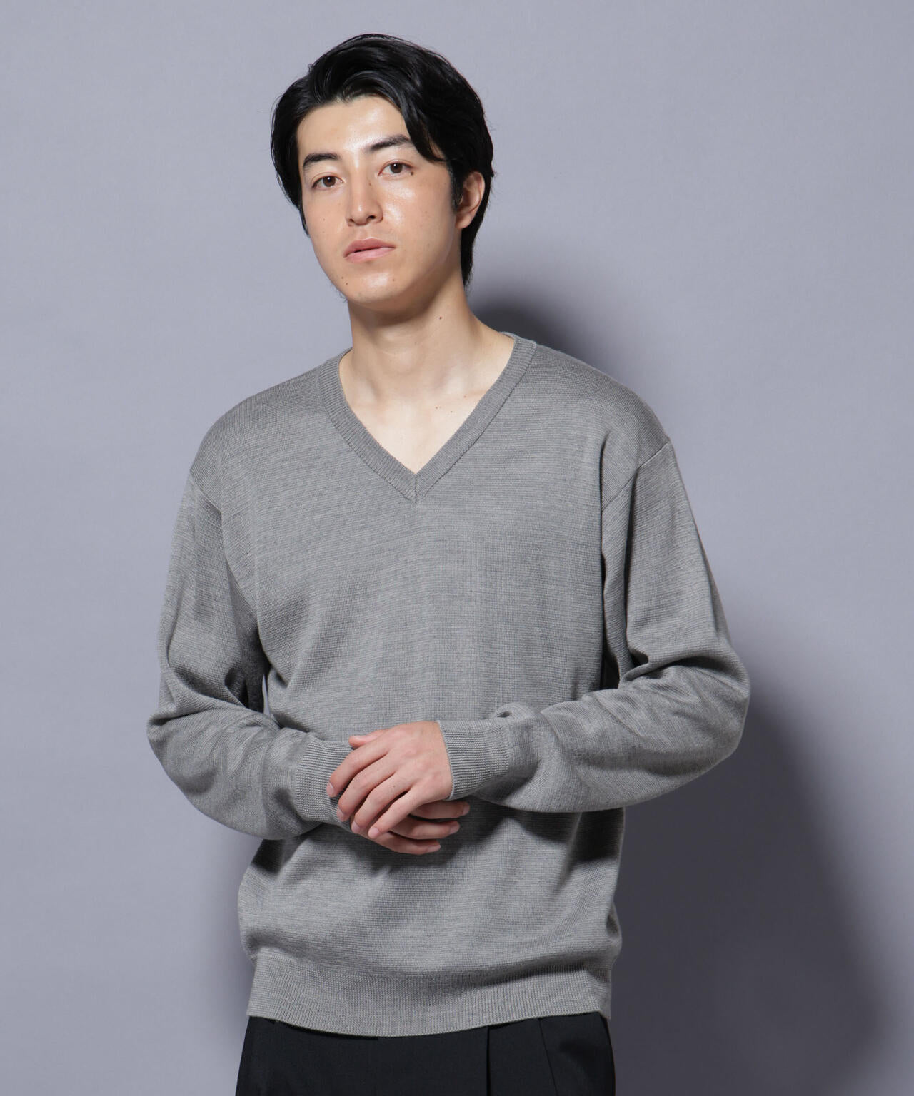 NANO universe Vネックニットセーター アイボリー NANO universe（ナノユニバース）の「Vネックワイドニットプル