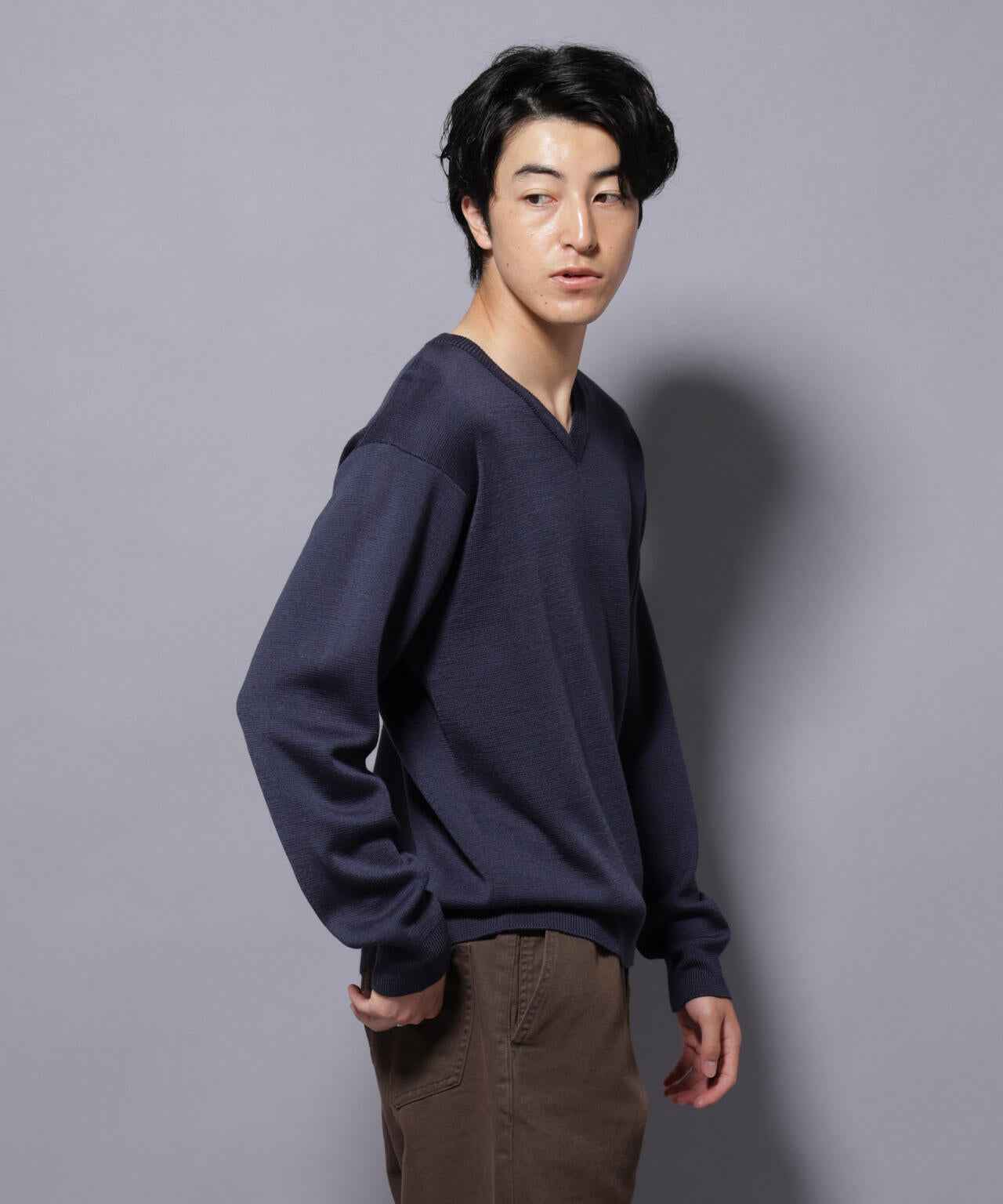 タスマニアウールミックス ミラノリブリラックスVネックニット | NANO