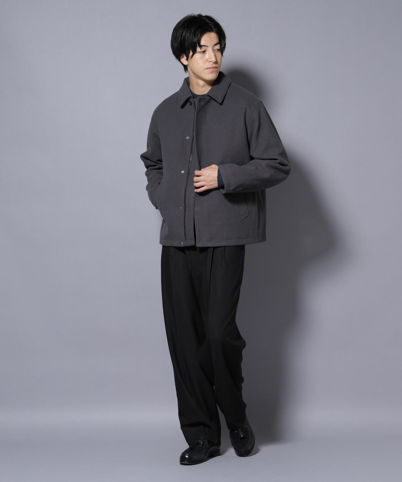 2タックテーパードスラックス