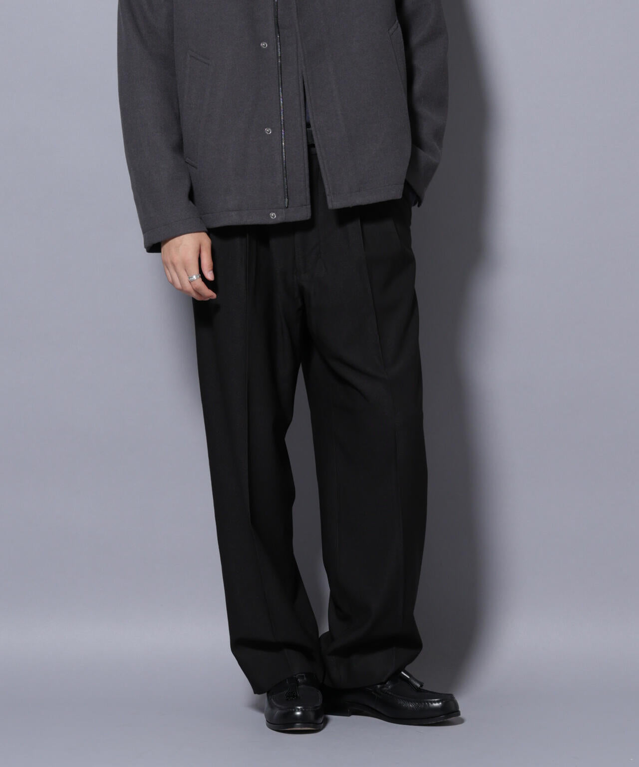 ato 2023SS ツータック スラックス テーパードパンツ ワンフォークロージング 1111clothing スラックス メンズ 大きい