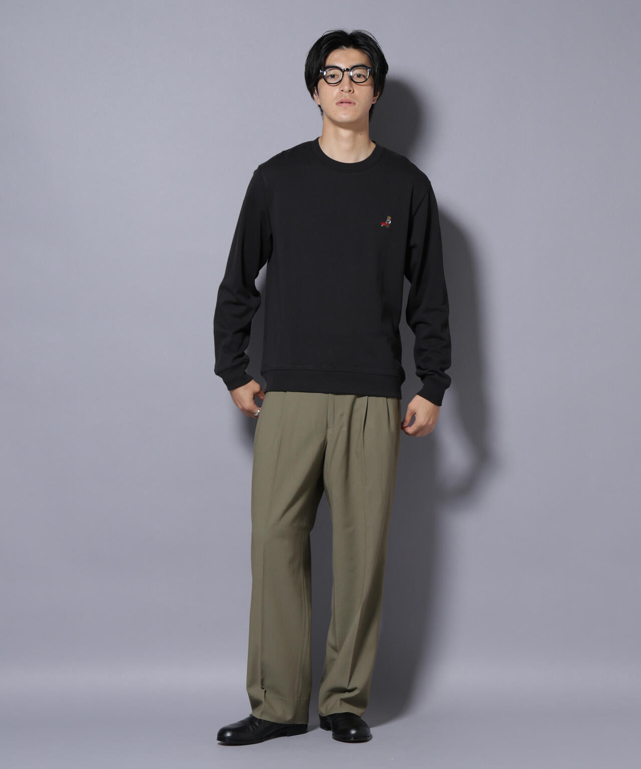 2タックテーパードスラックス