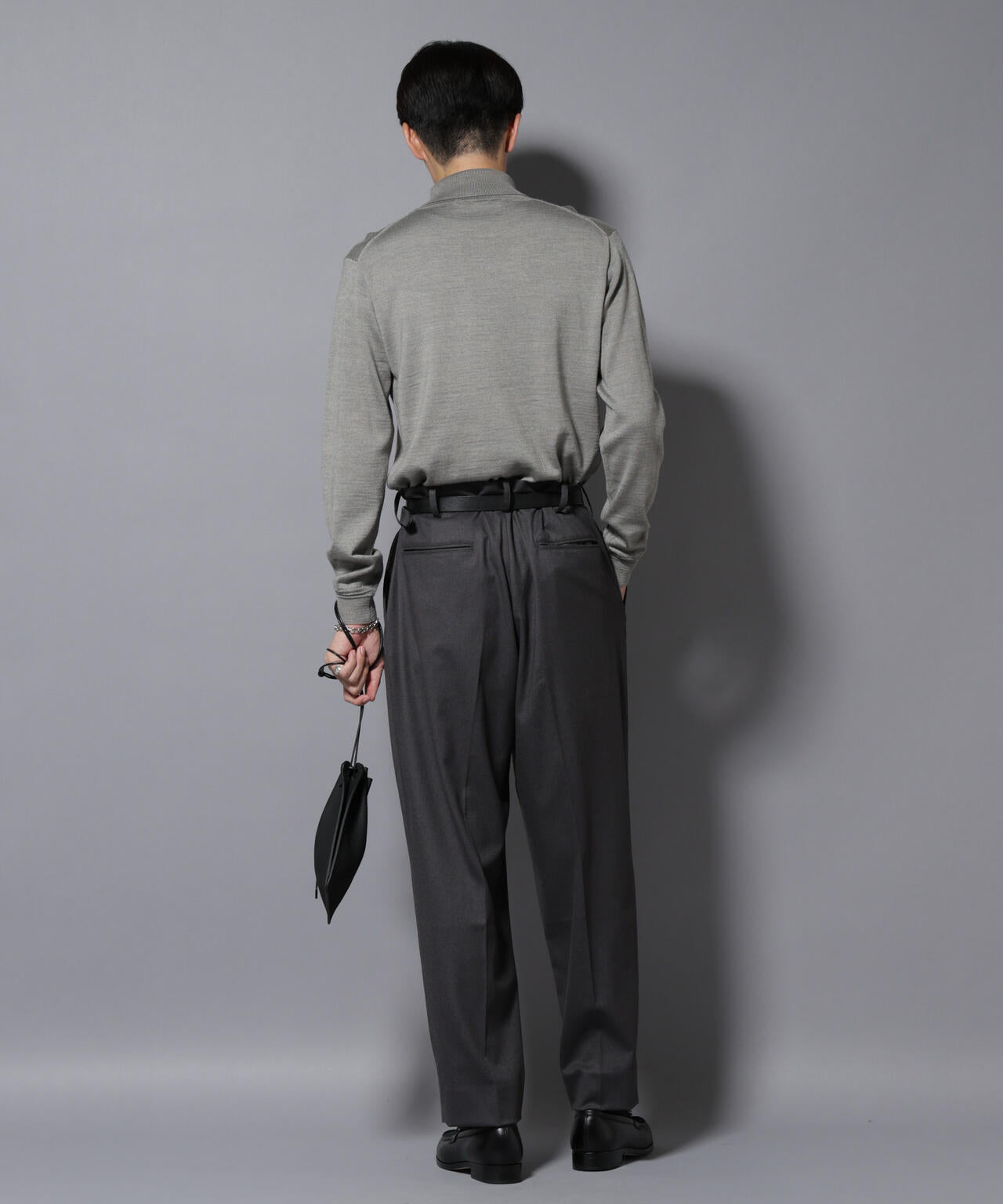 微起毛ワイド2タックテーパードパンツ