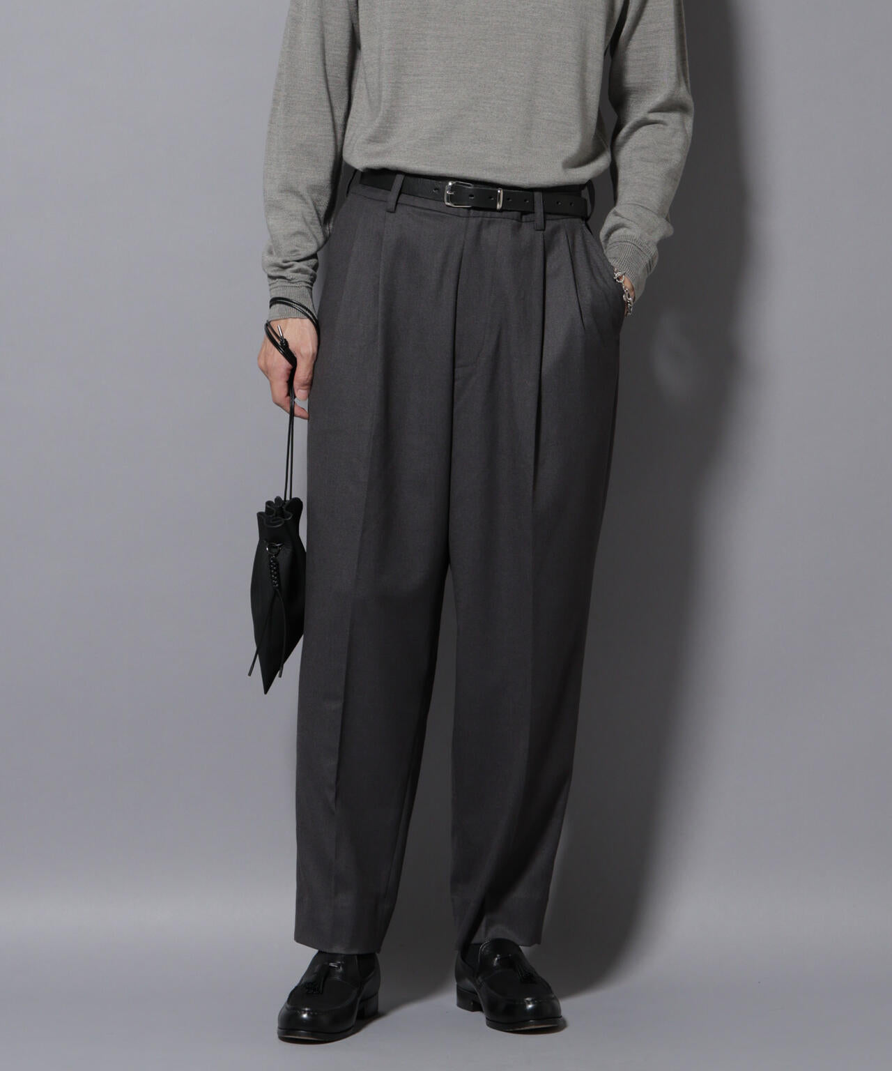 微起毛ワイド2タックテーパードパンツ