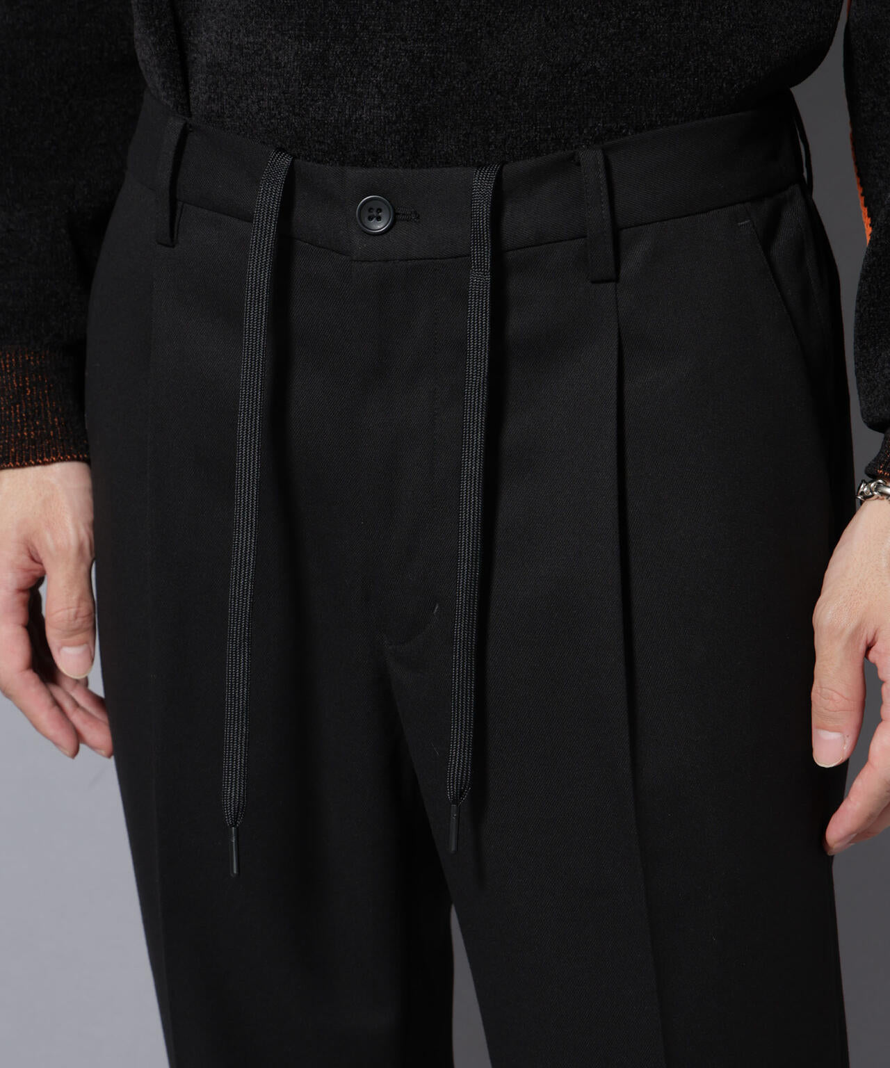 微起毛1タックテーパードパンツ