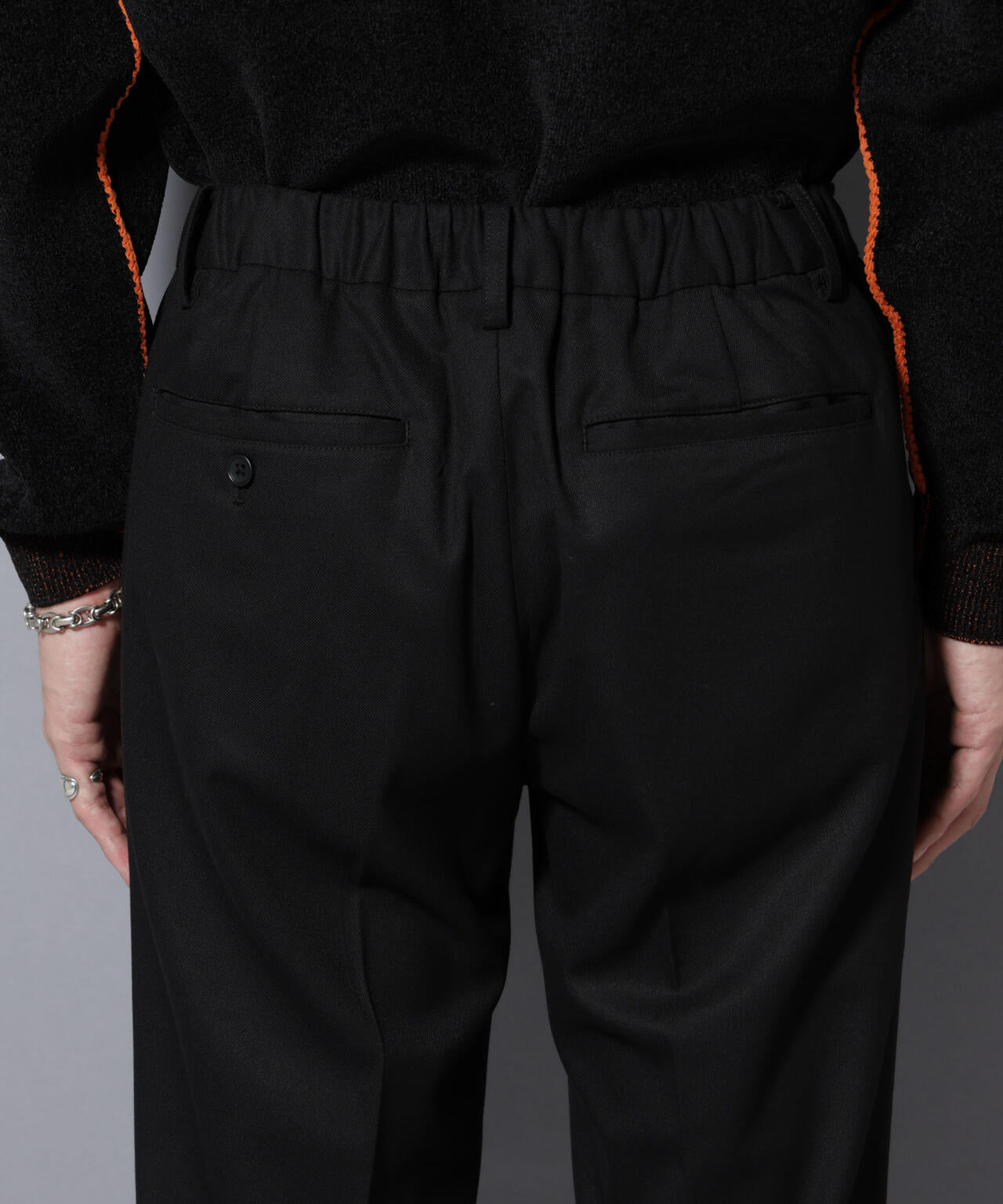 微起毛1タックテーパードパンツ