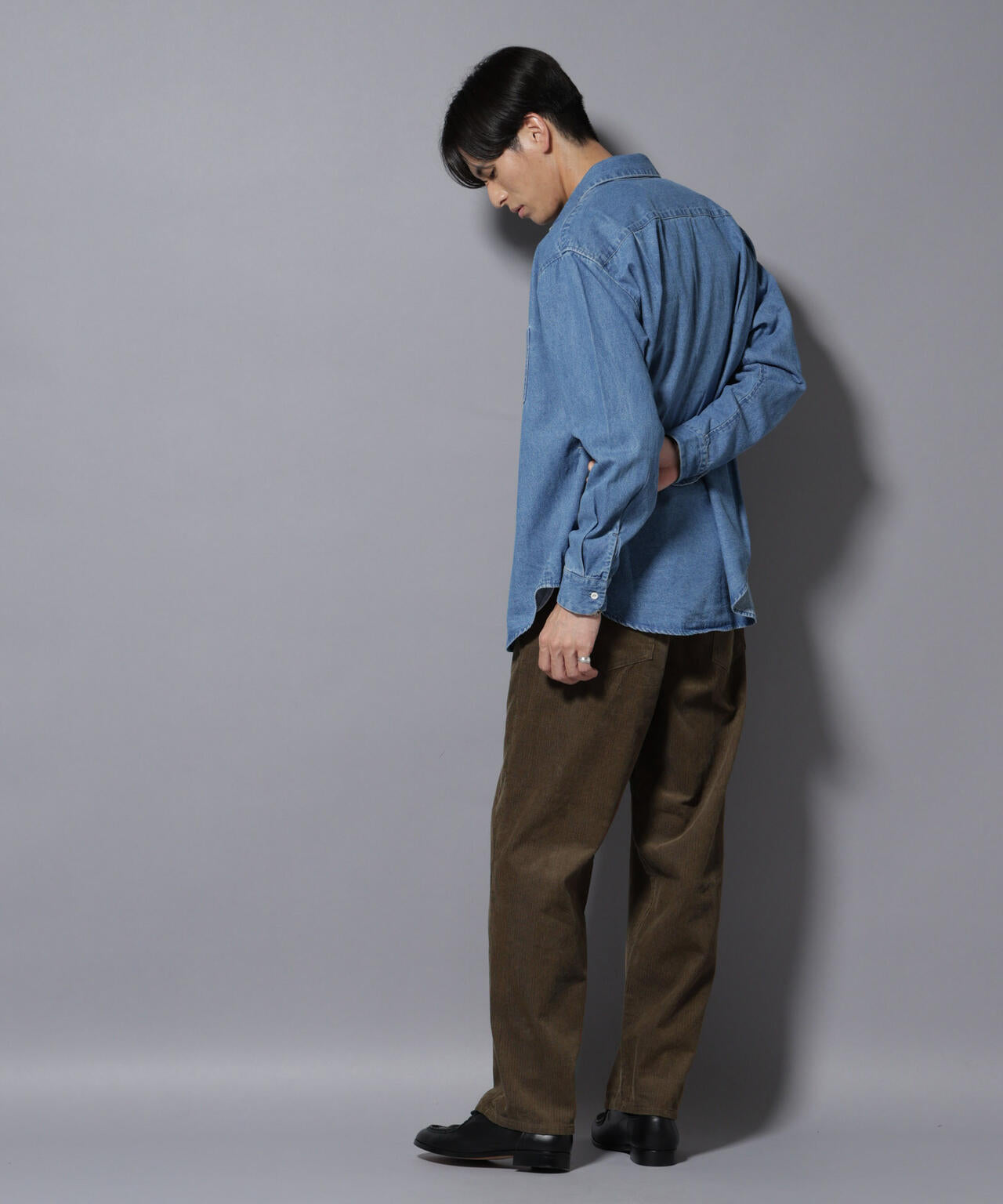 コーデュロイイージーバギーパンツ