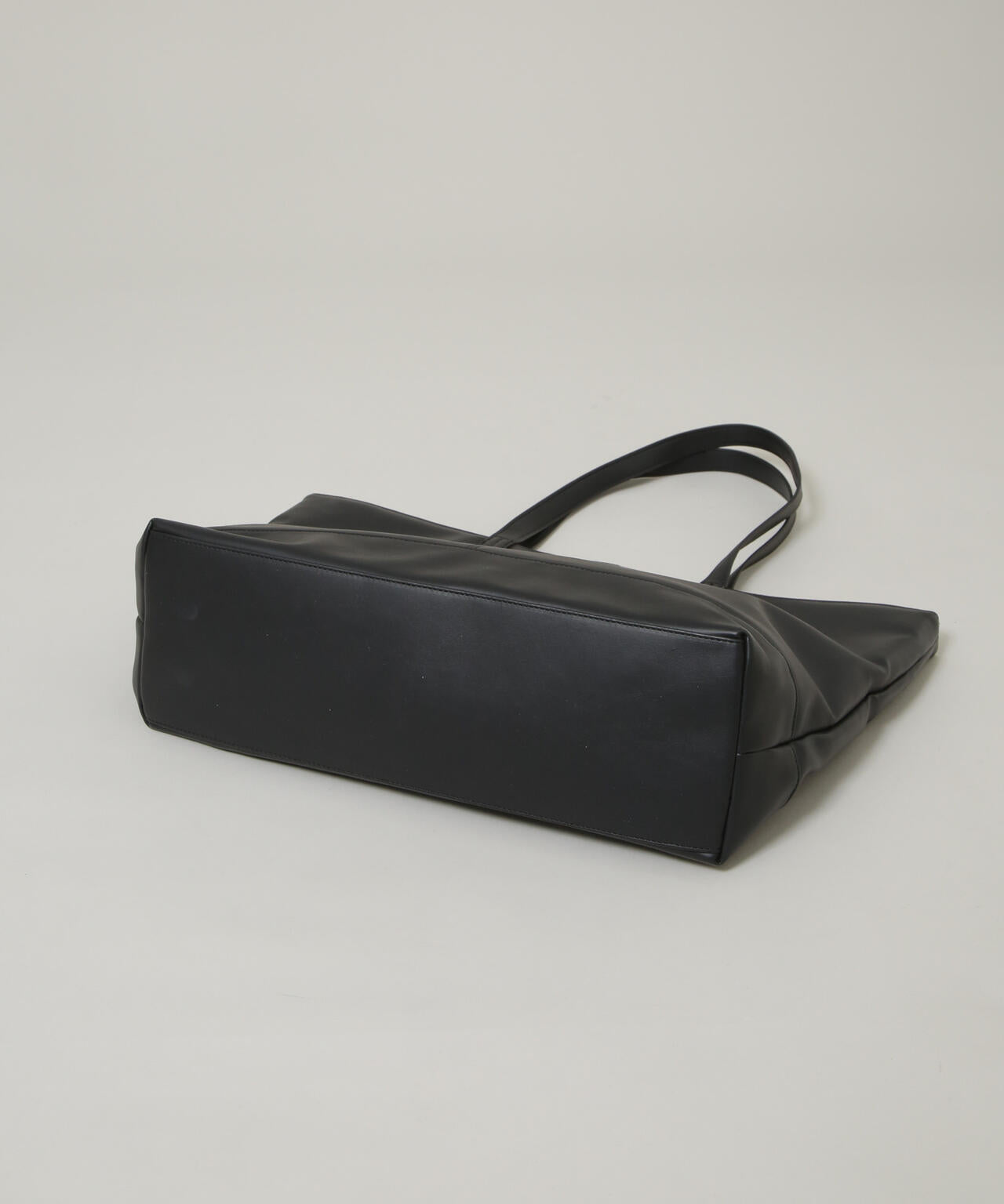 WEB限定/シンセティックレザートートバック