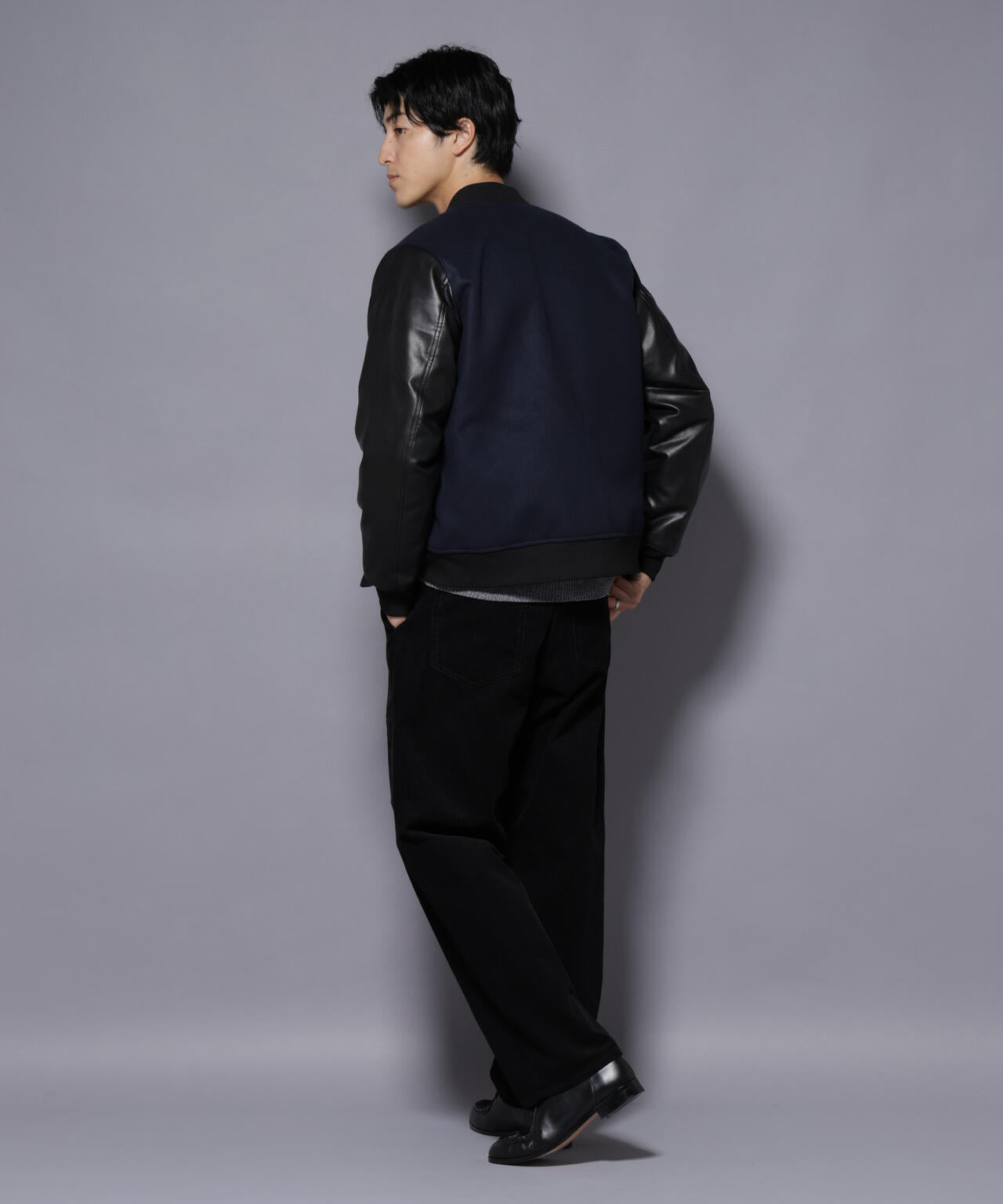 フェイクレザースタジャン