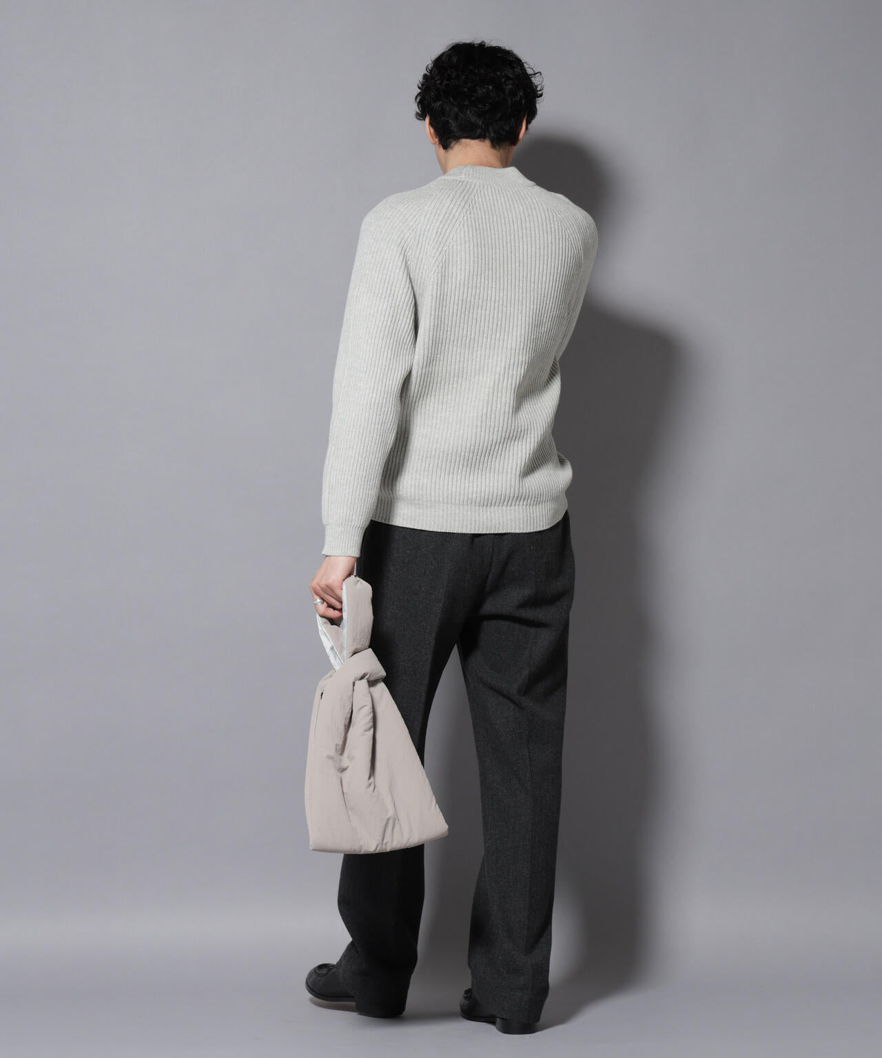 コットンMIXバルキーモックネックニット