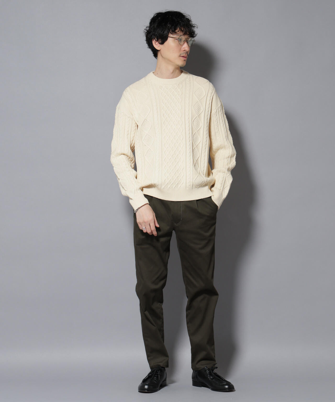 コットンMIXバルキーケーブルニット