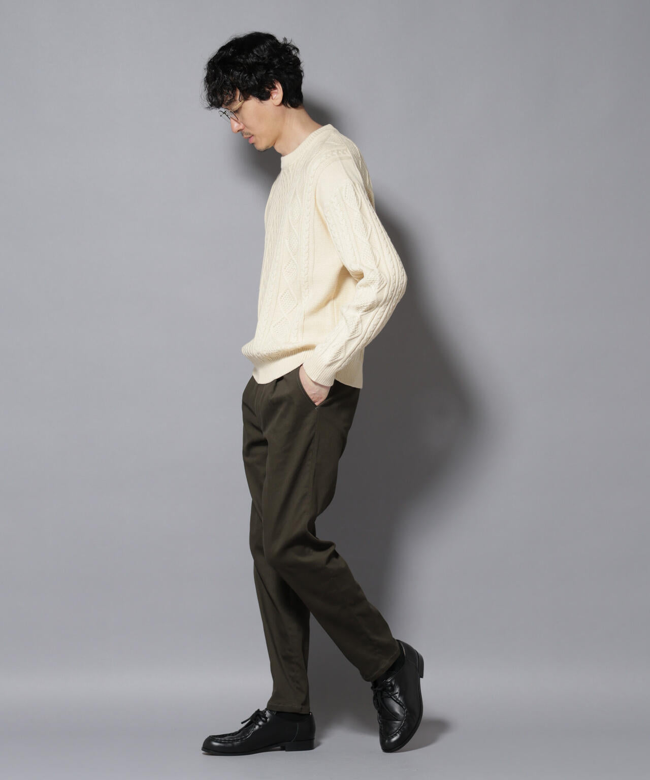 コットンMIXバルキーケーブルニット