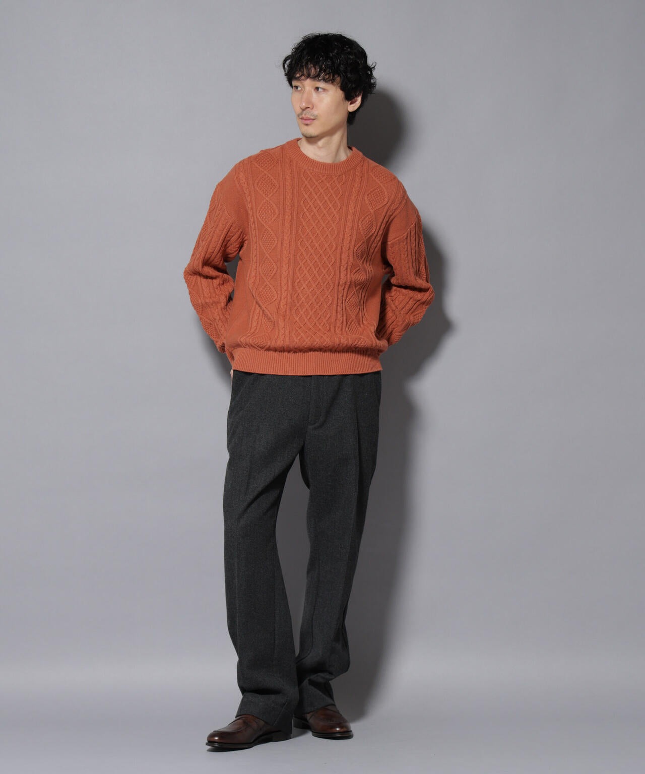 コットンMIXバルキーケーブルニット